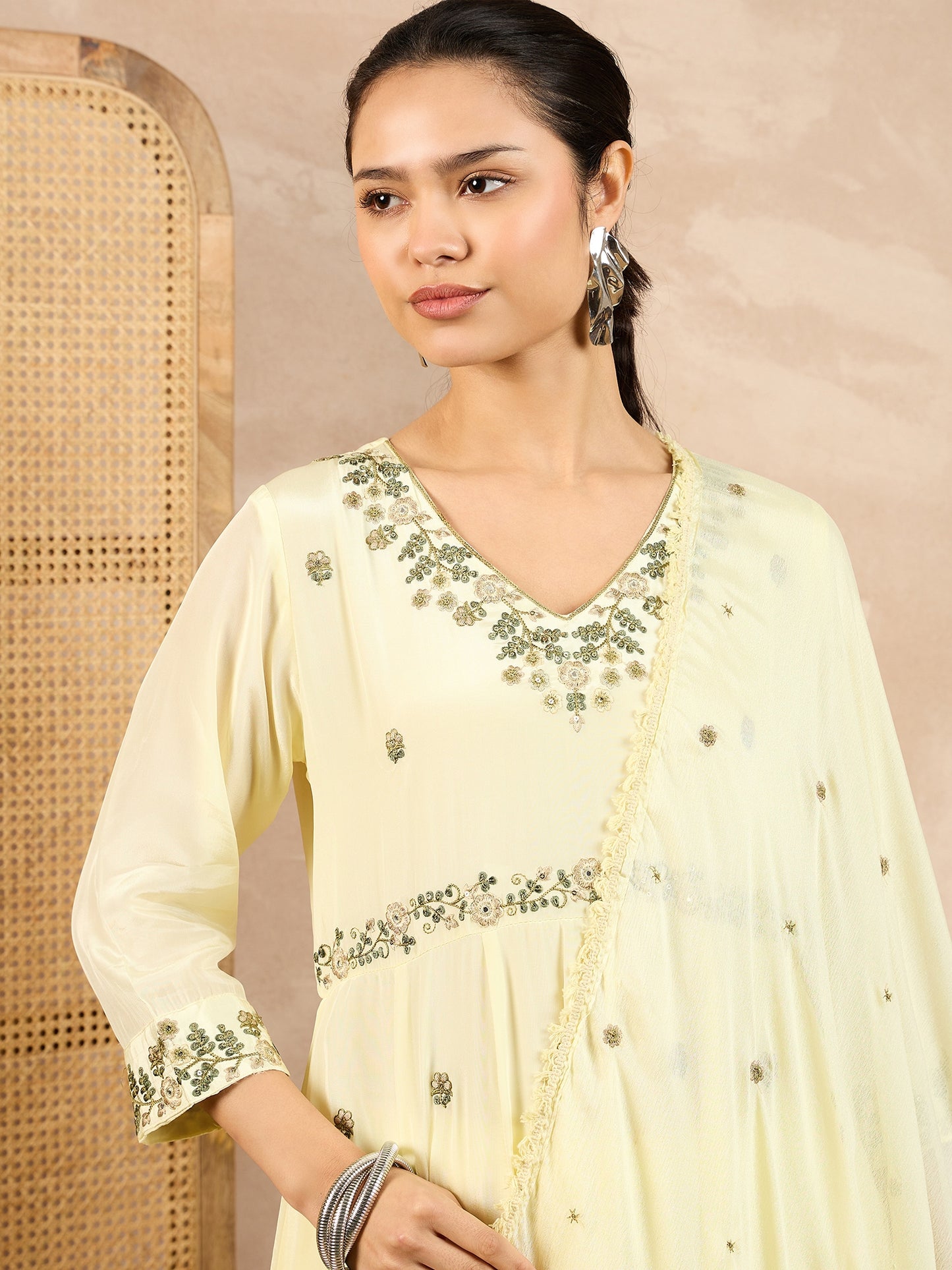 Women Floral Embroidered Empire Beads and Stones Silk Crepe Kurta with Trousers & With Dupatta