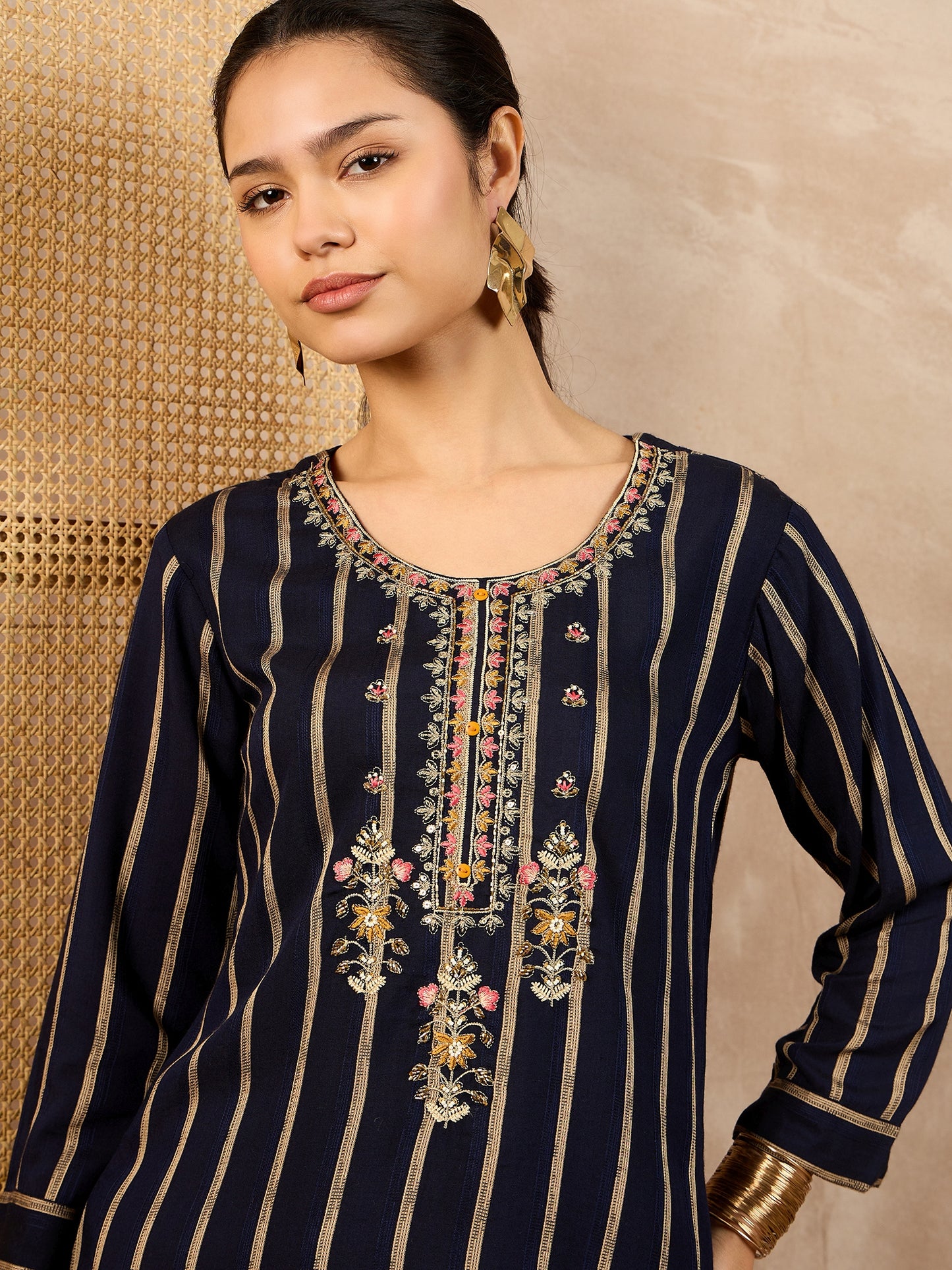 Striped V-Neck Thread Work Straight Kurta