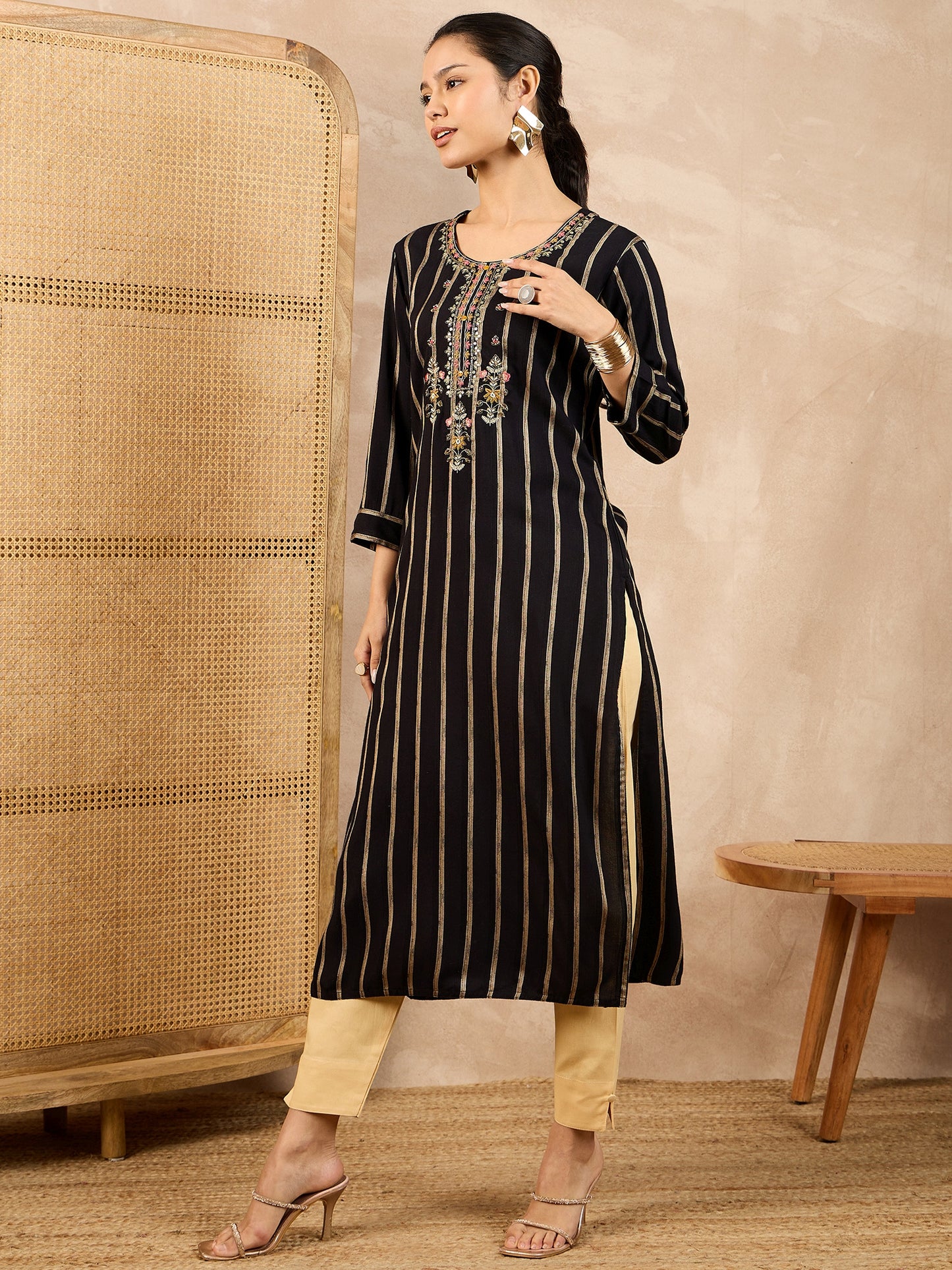 Striped V-Neck Thread Work Straight Kurta