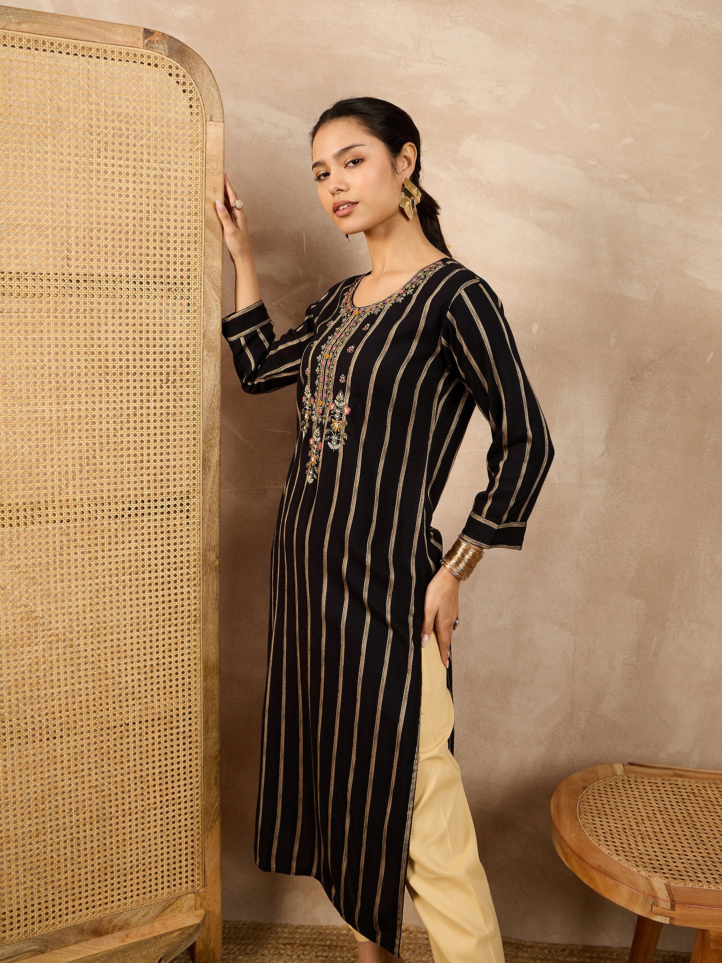 Striped V-Neck Thread Work Straight Kurta