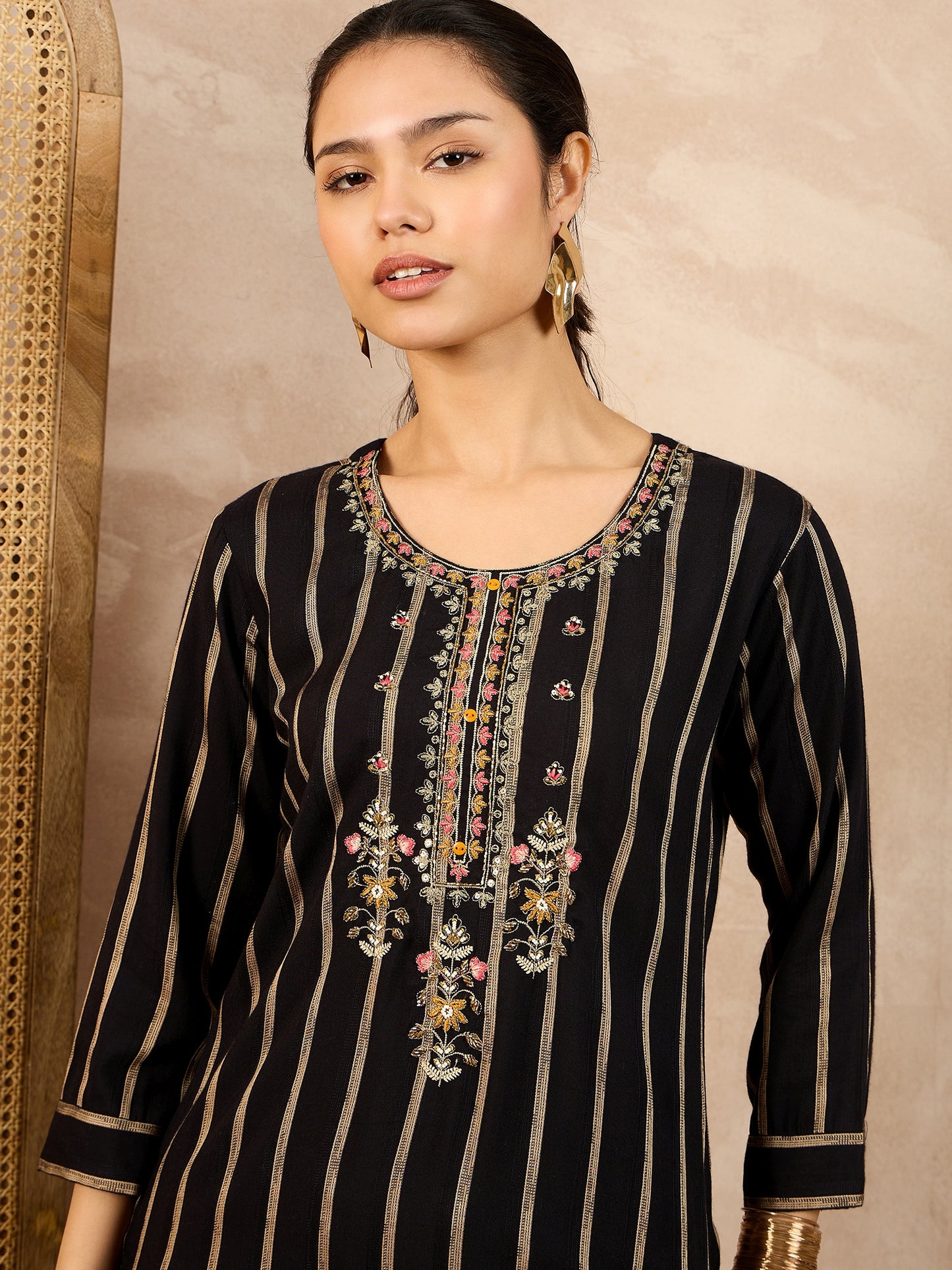 Striped V-Neck Thread Work Straight Kurta