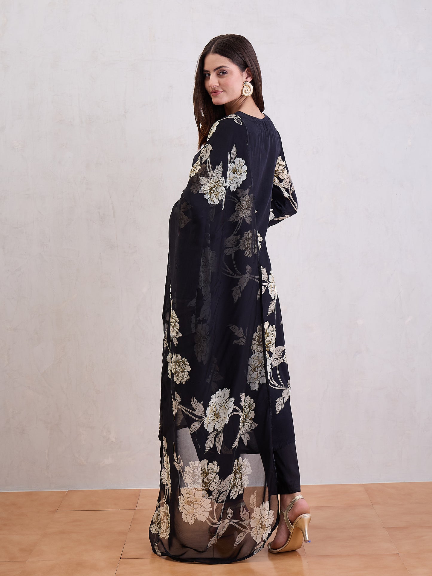 Floral Printed Sequinned Straight Kurta With Trousers & Dupatta