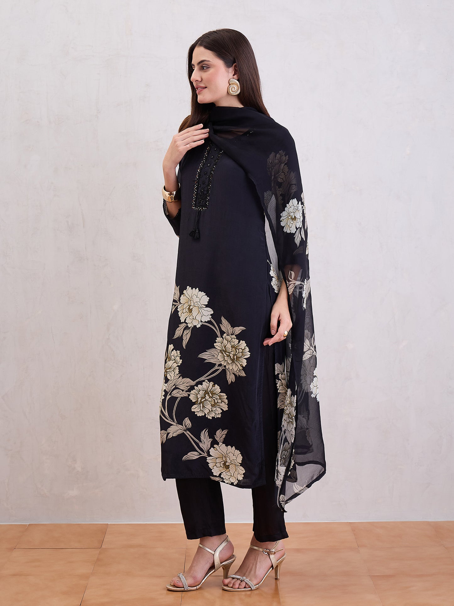 Floral Printed Sequinned Straight Kurta With Trousers & Dupatta