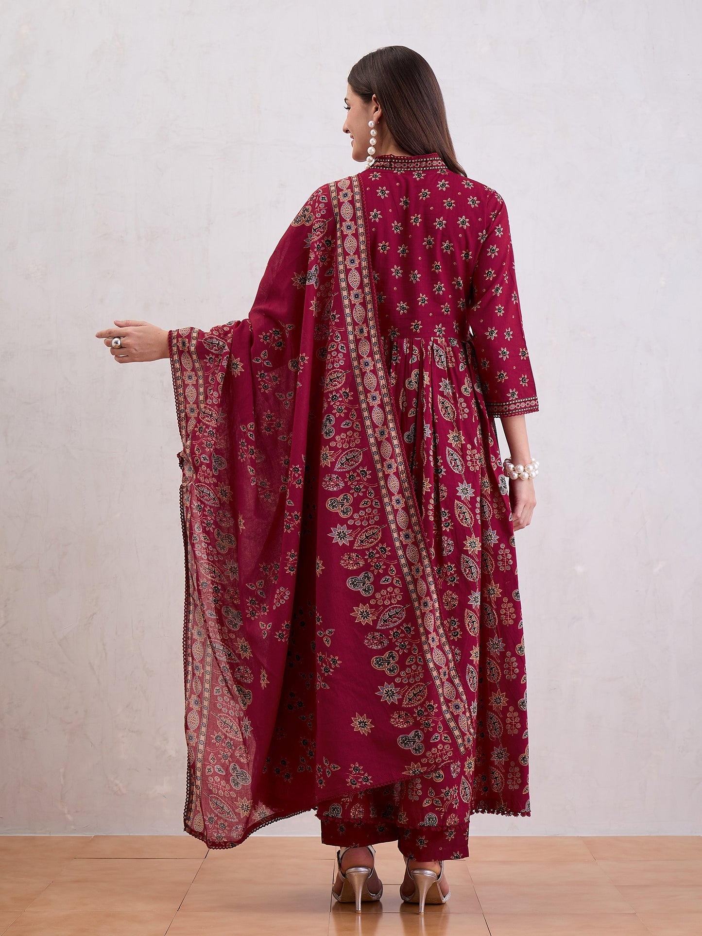 Women Anarkali Kurta Set