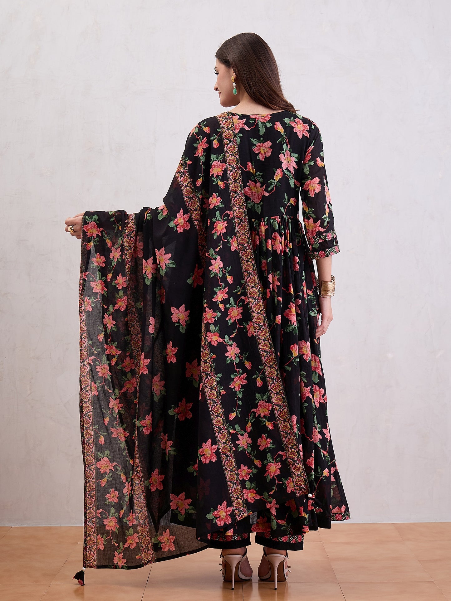 Women Anarkali Voile Kurta Set