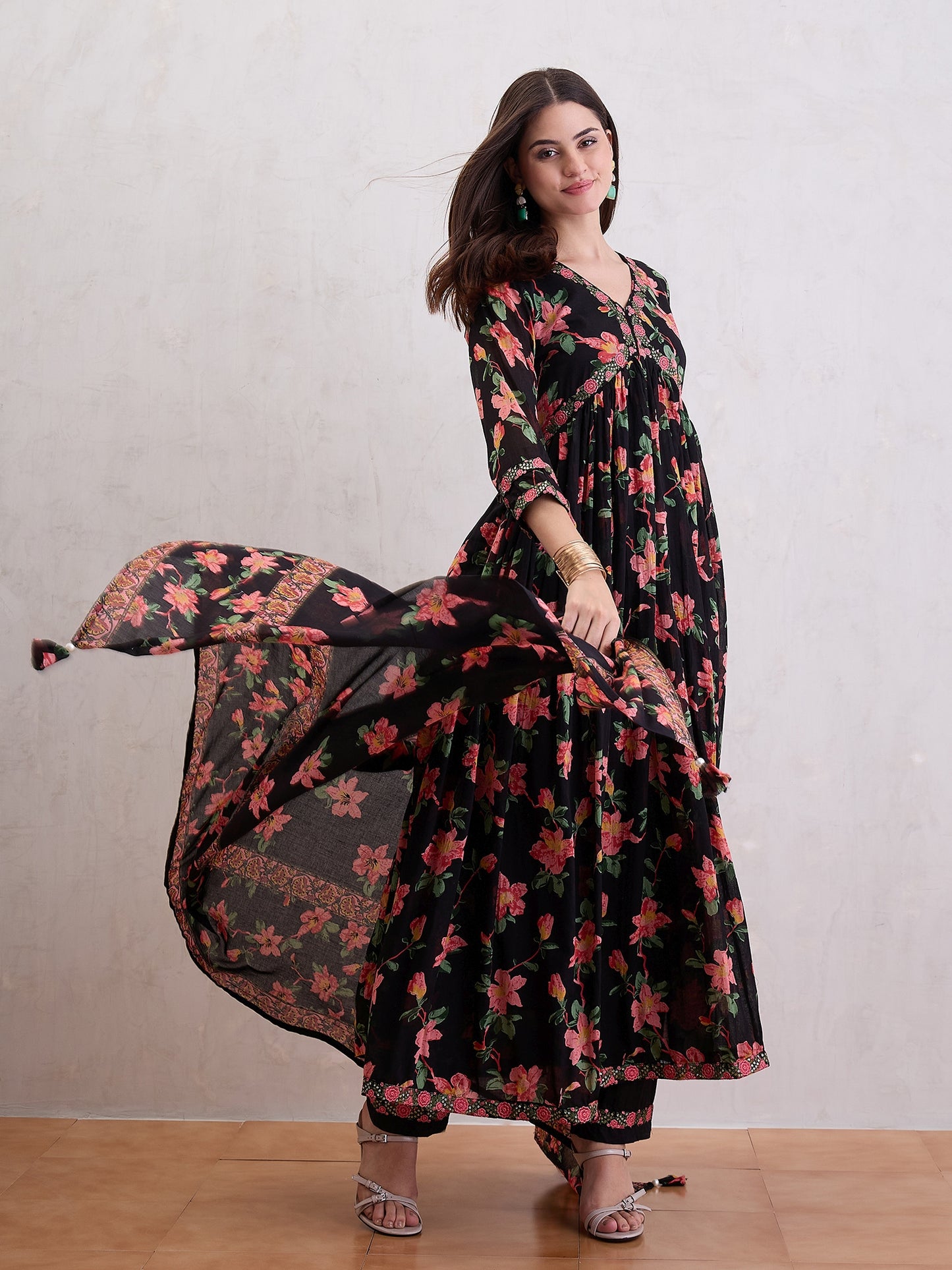 Women Anarkali Voile Kurta Set