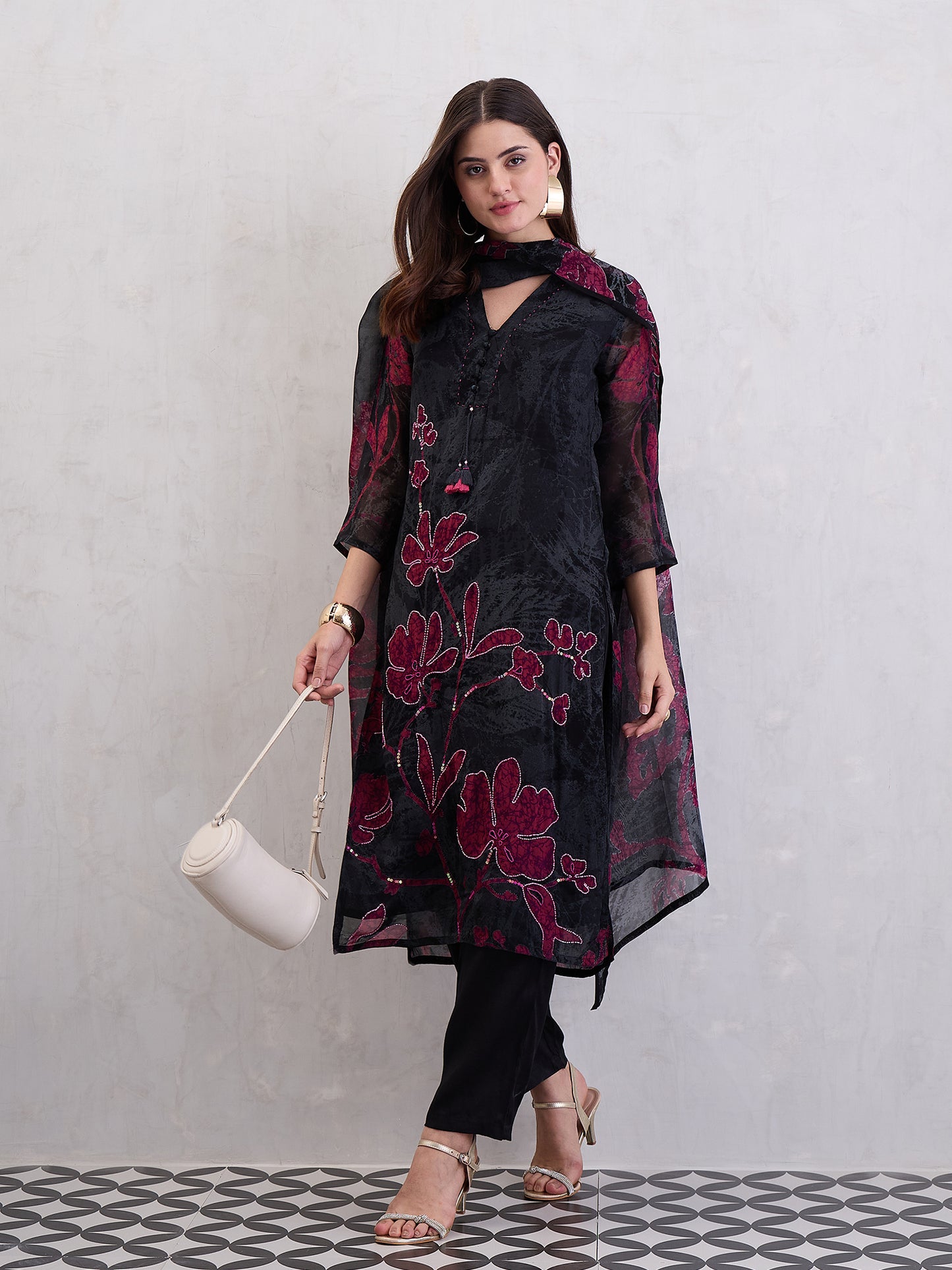 Floral Printed Beads and Stones Organza Straight Kurta With Trousers & Dupatta