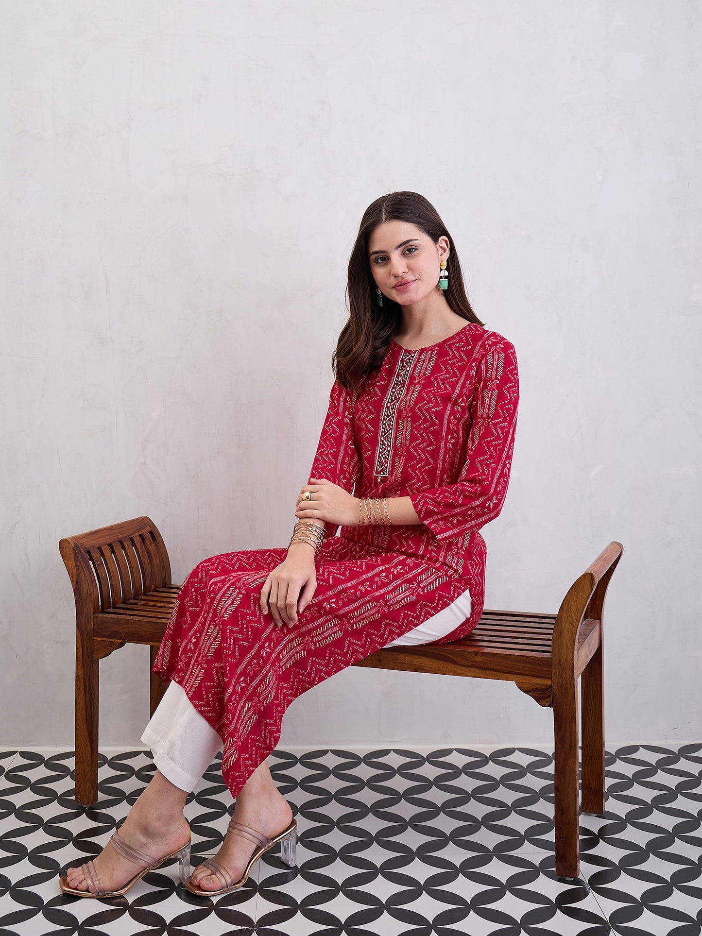 WOMEN STRAIGHT KURTI