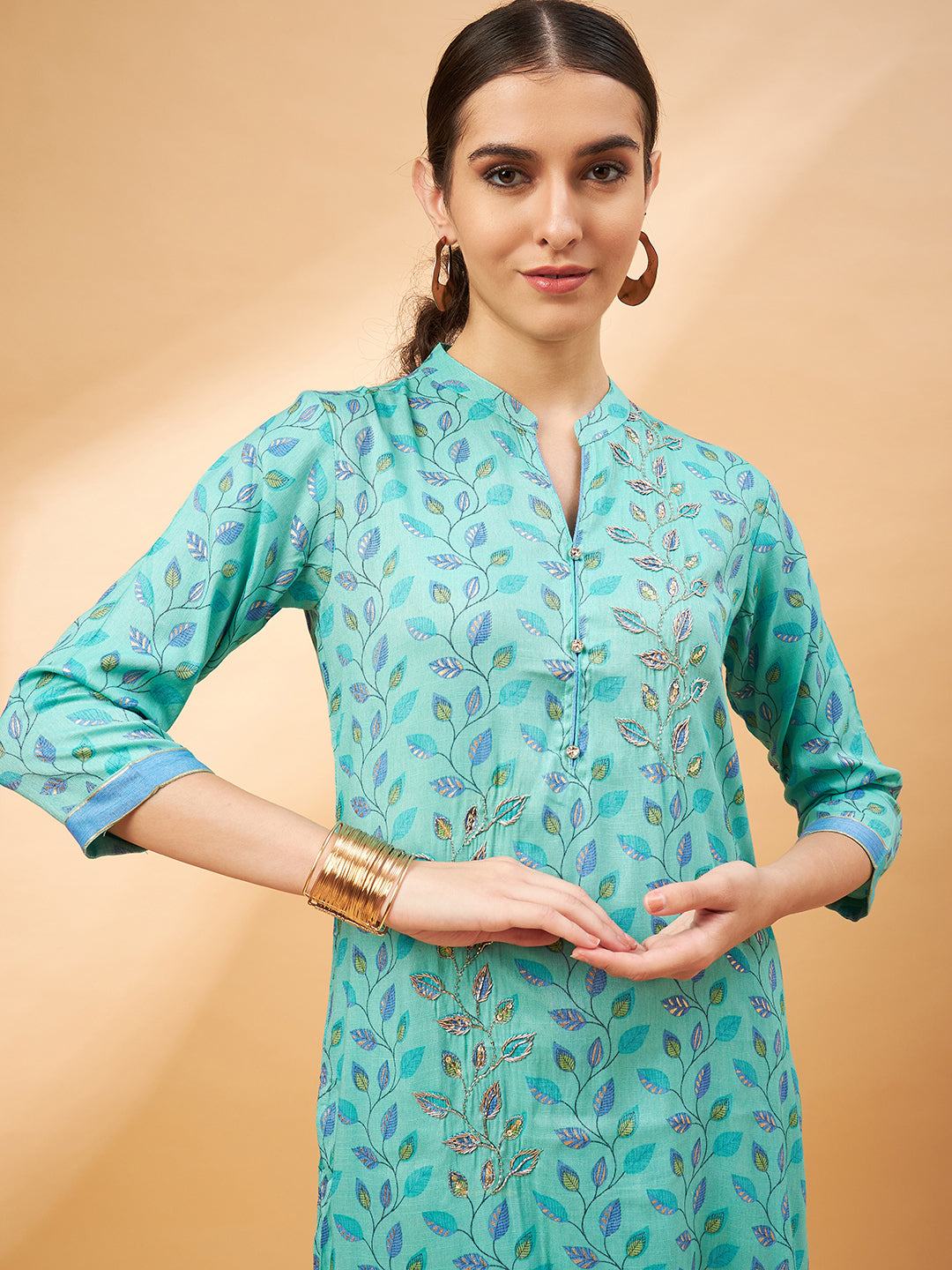 Floral Printed Sequinned Straight Kurta with Trousers