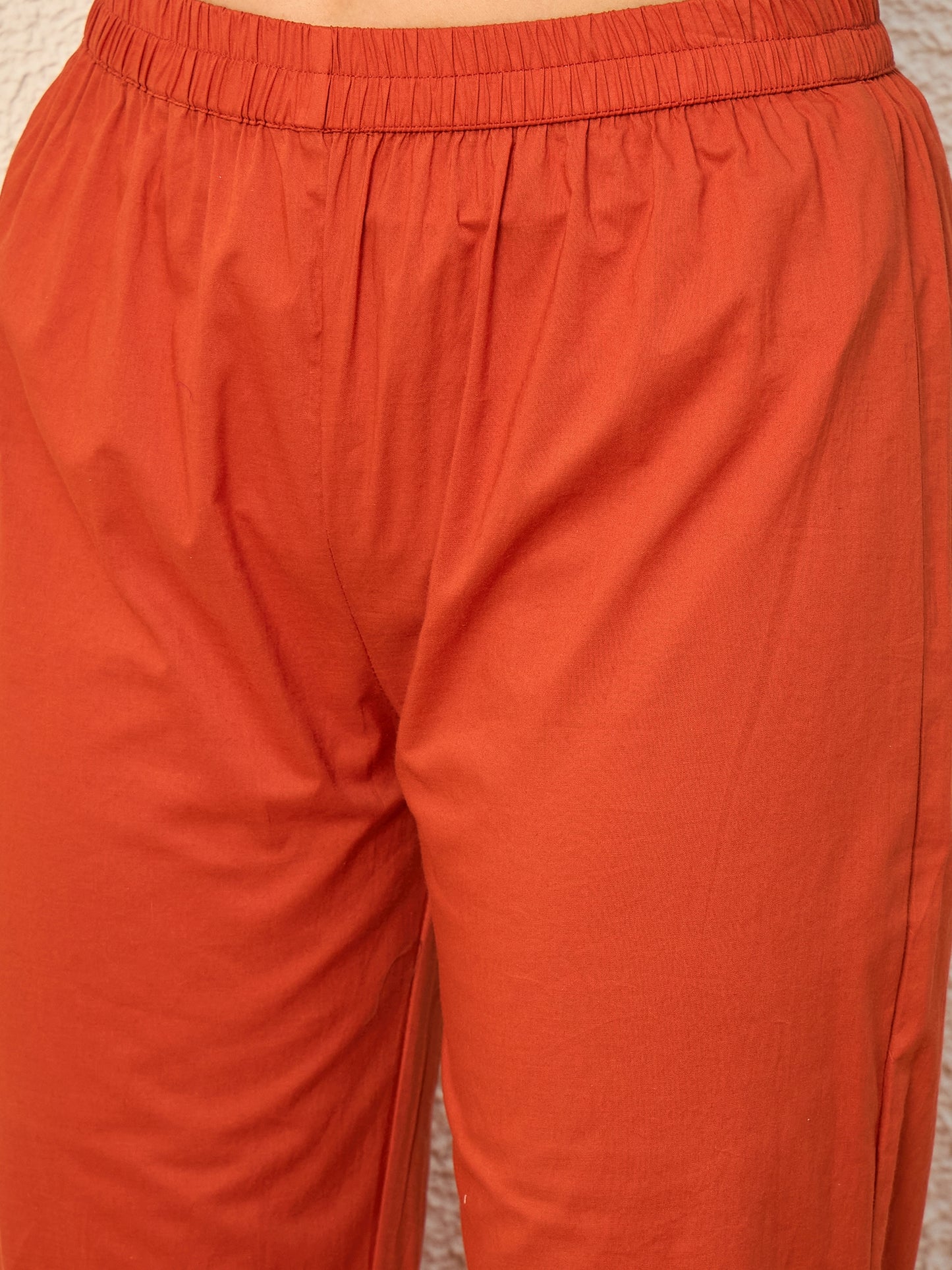 Women Floral Embroidered Regular Thread Work Kurta with Trousers & With Dupatta