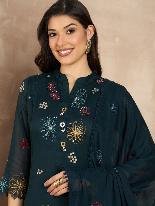 Women Floral Embroidered Regular Thread Work Kurta with Trousers & With Dupatta