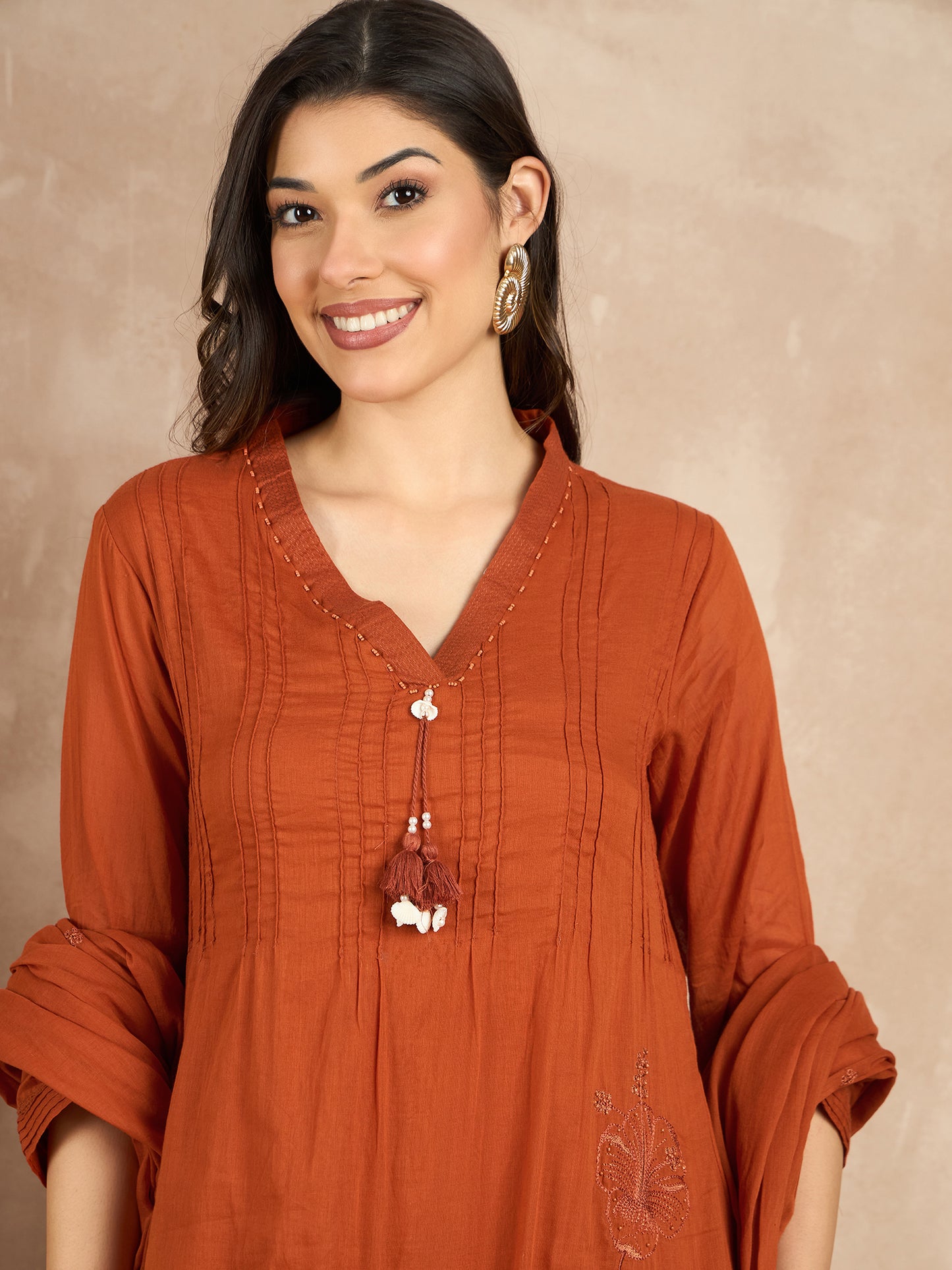 Women Floral Embroidered Pleated Thread Work Kurta with Trousers & With Dupatta