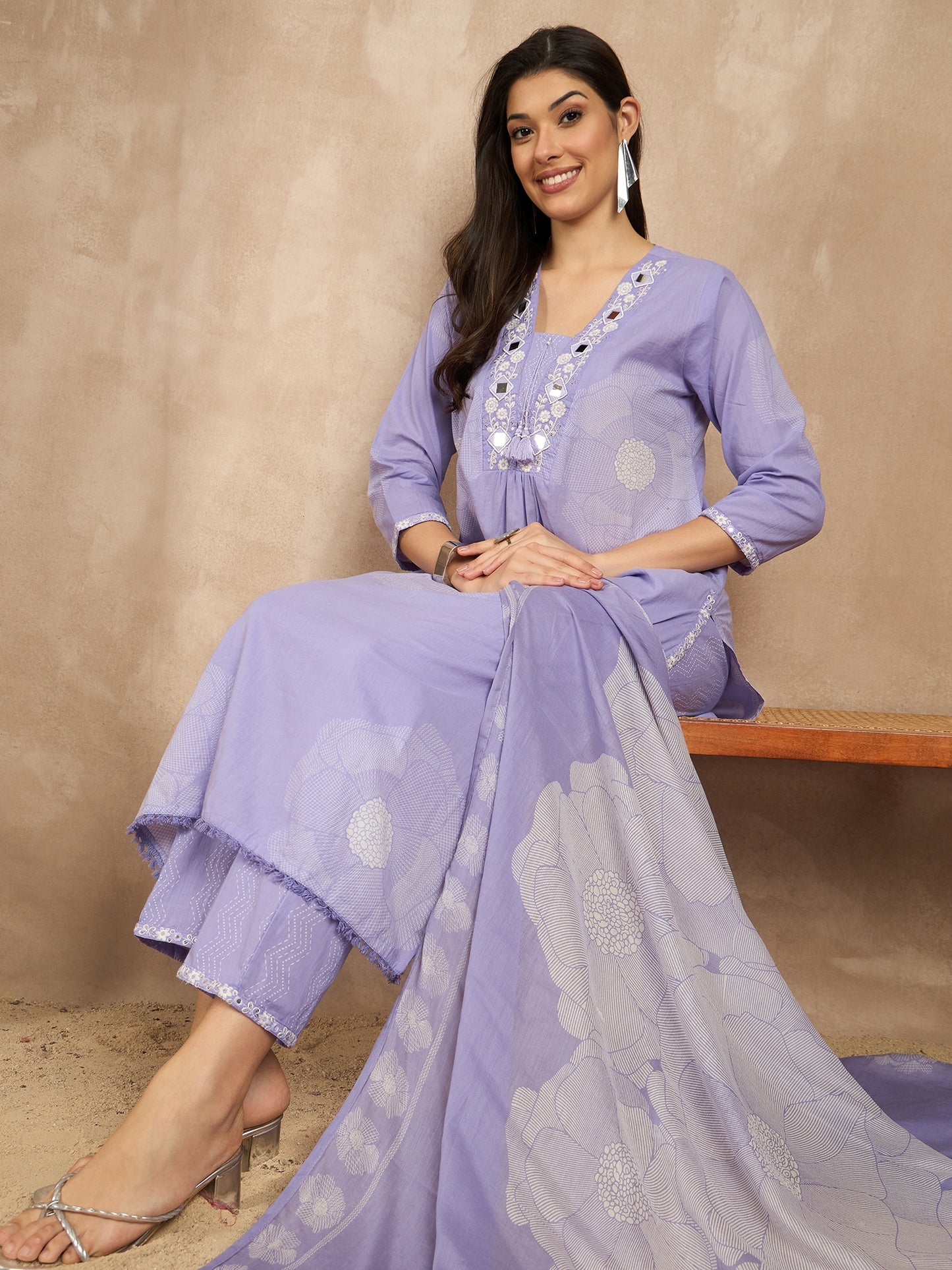 Women Floral Printed Regular Mirror Work Pure Cotton Kurta with Trousers & With Dupatta