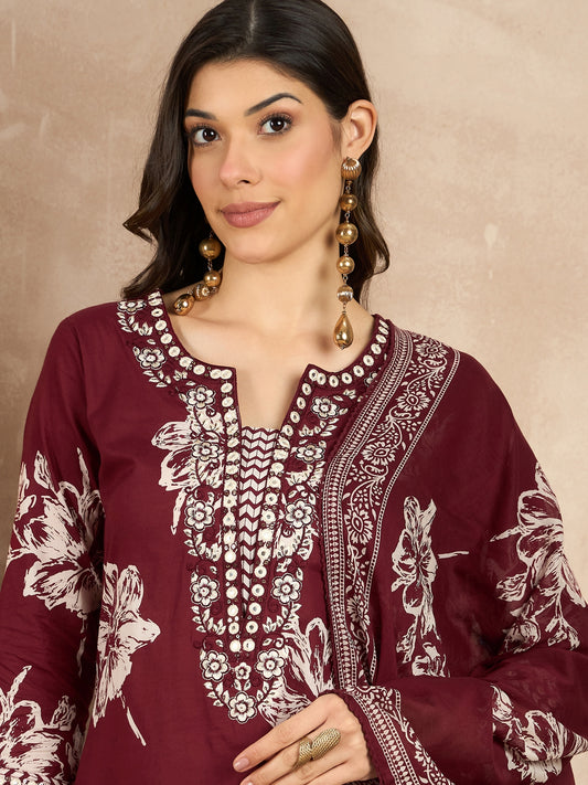 Women Floral Printed Regular Thread Work Pure Cotton Kurta with Trousers & With Dupatta