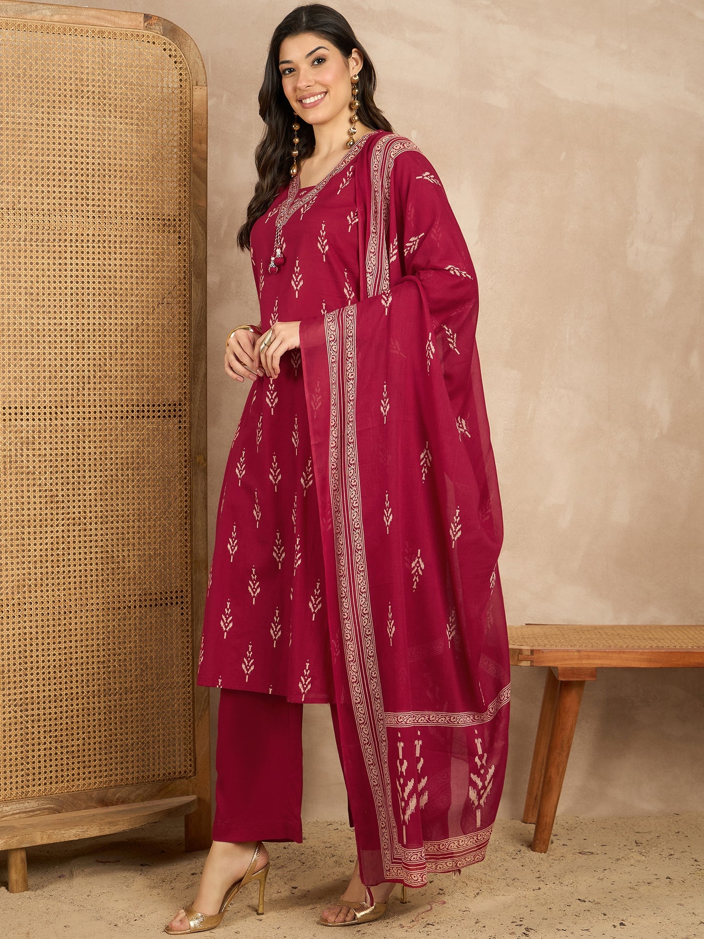 Women Floral Printed Regular Mirror Work Pure Cotton Kurta with Trousers & With Dupatta