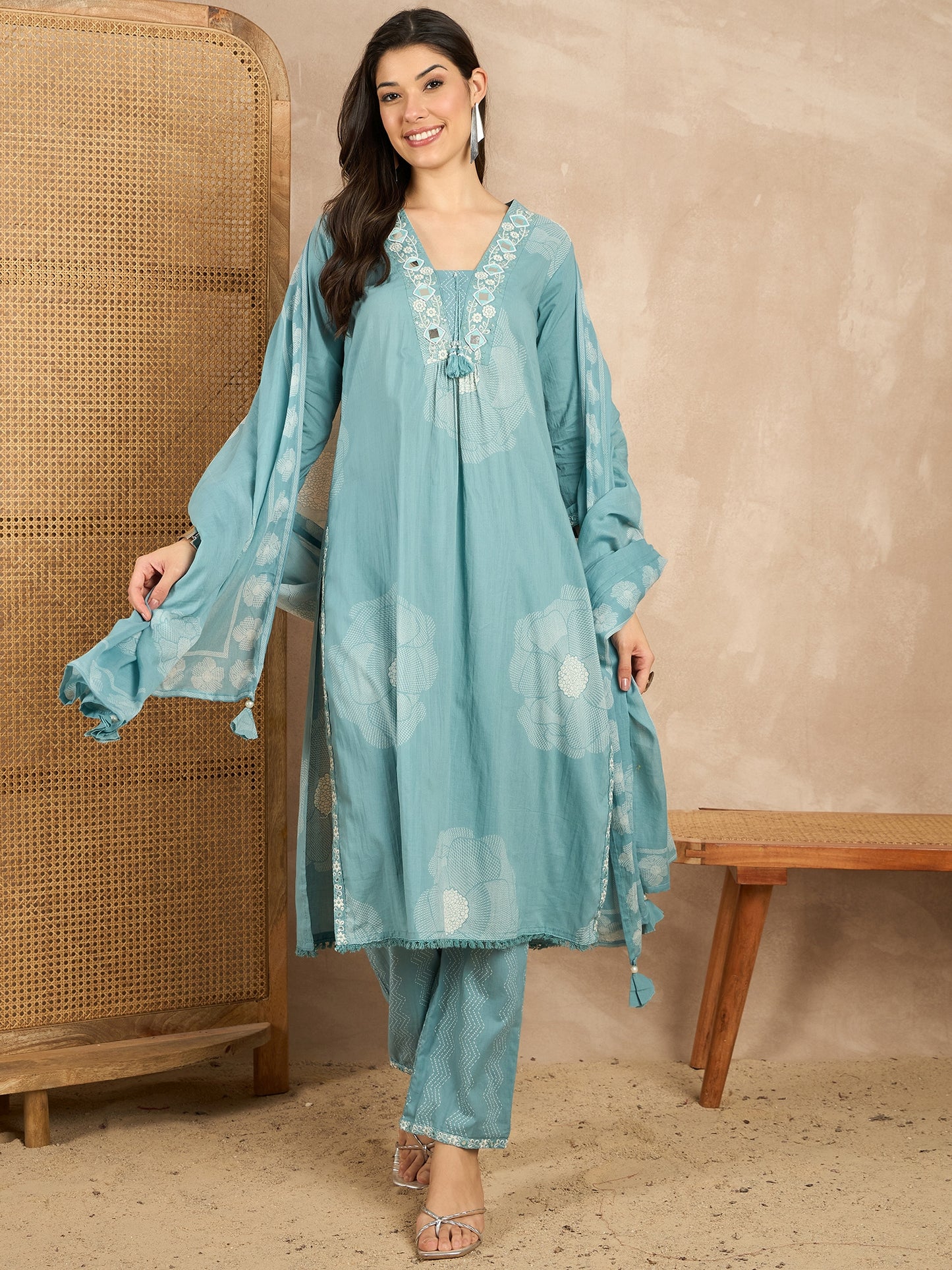 Women Floral Printed Regular Mirror Work Pure Cotton Kurta with Trousers & With Dupatta