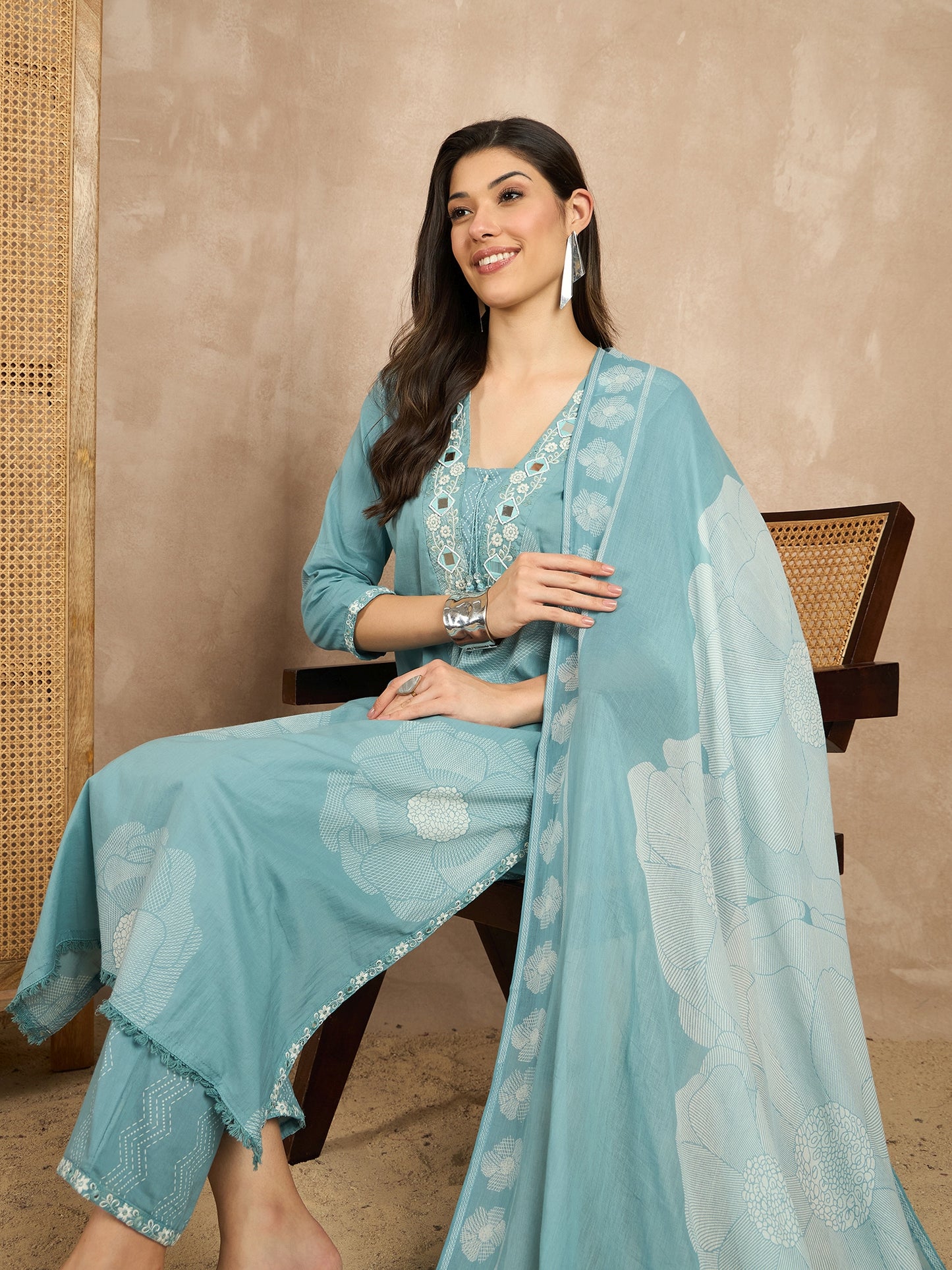 Women Floral Printed Regular Mirror Work Pure Cotton Kurta with Trousers & With Dupatta