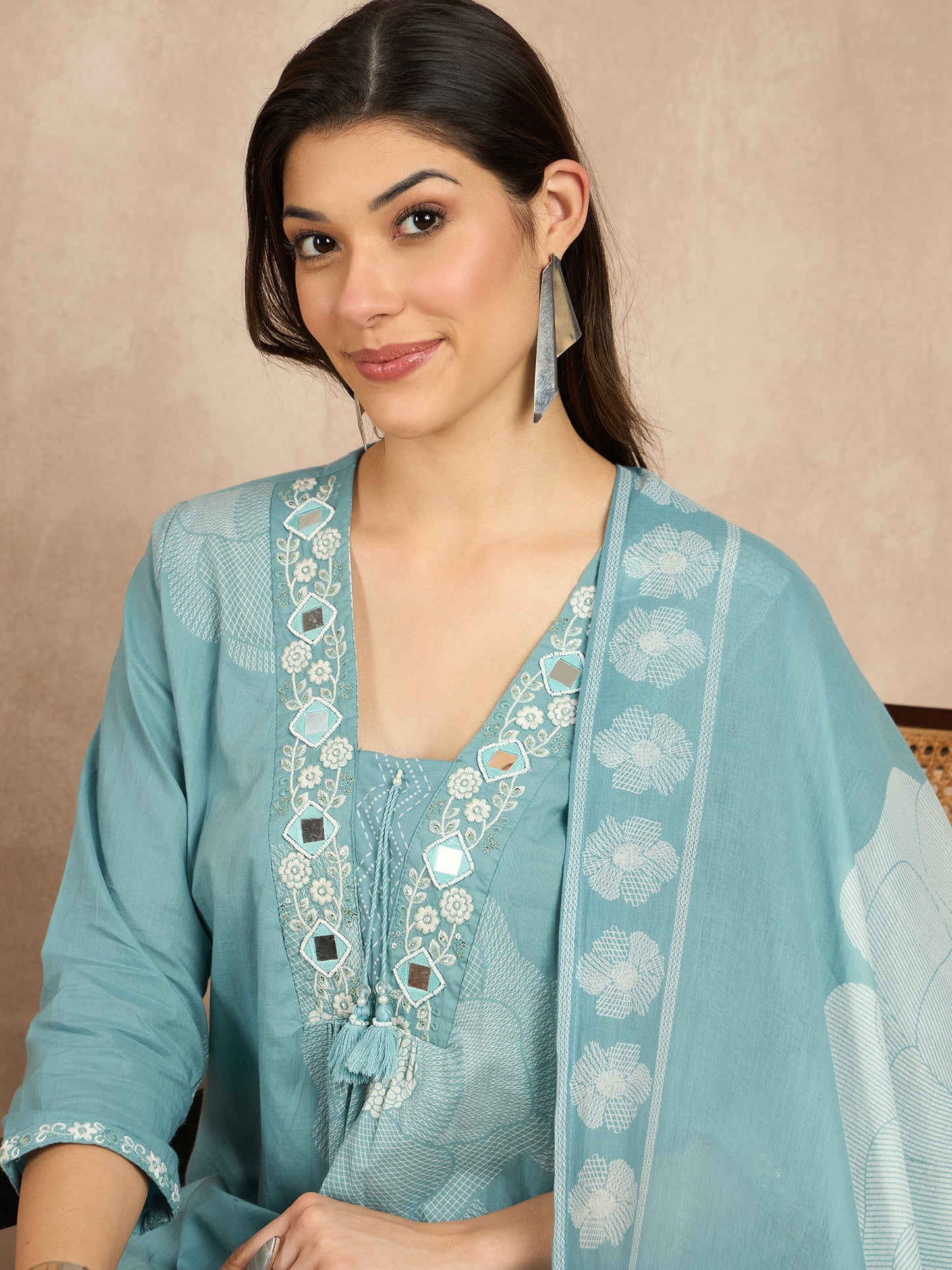 Women Floral Printed Regular Mirror Work Pure Cotton Kurta with Trousers & With Dupatta