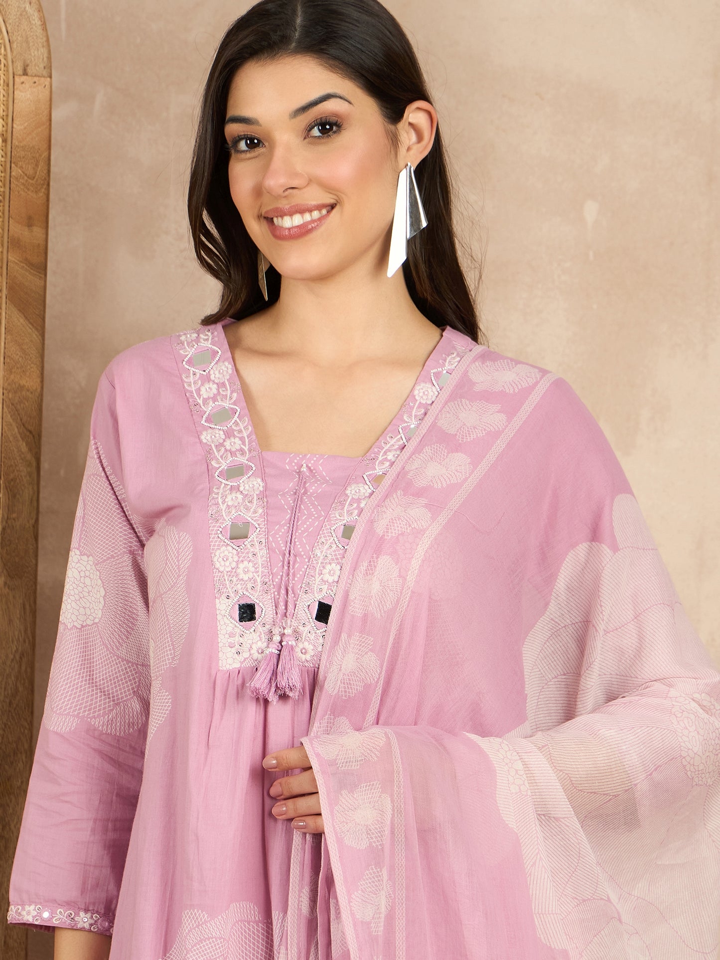 Women Floral Printed Regular Mirror Work Pure Cotton Kurta with Trousers & With Dupatta