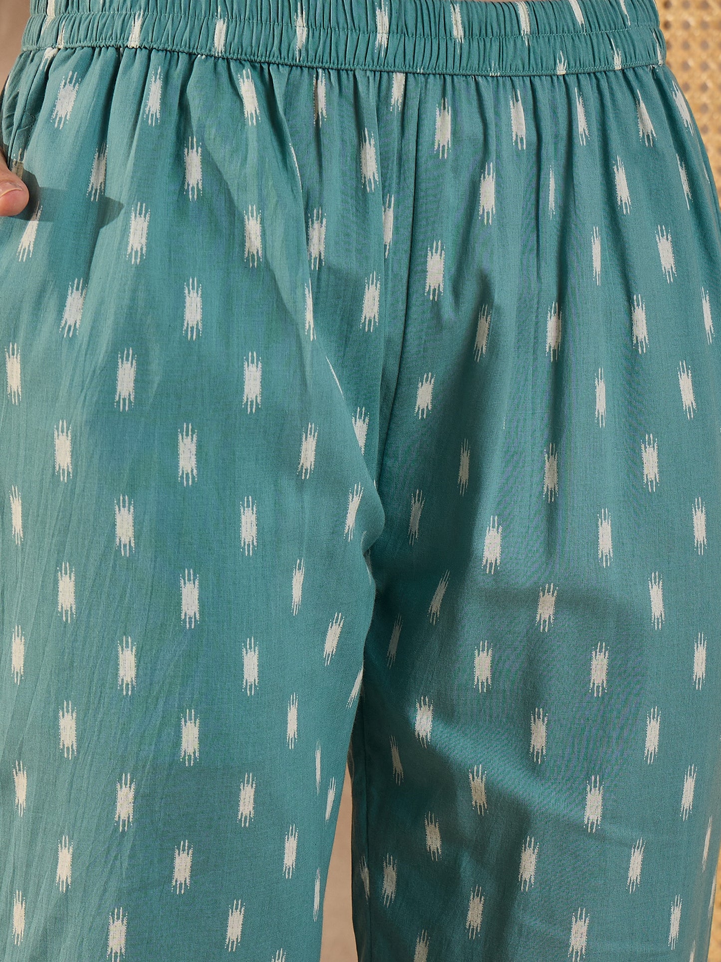 Women Floral Printed Cotton Kurta with Trousers & Dupatta