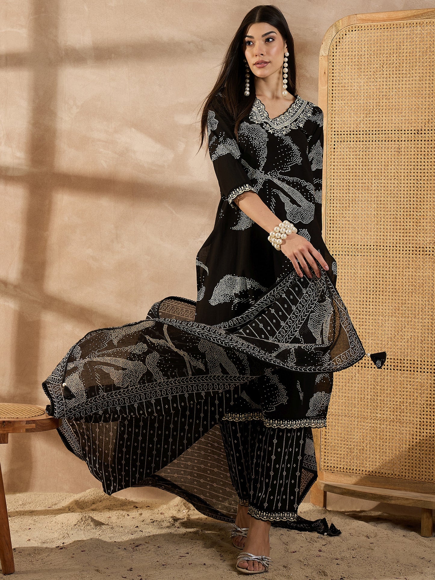 Bandhani Printed V-Neck Beads and Stones Pure Cotton Kurta With Trousers & Dupatta