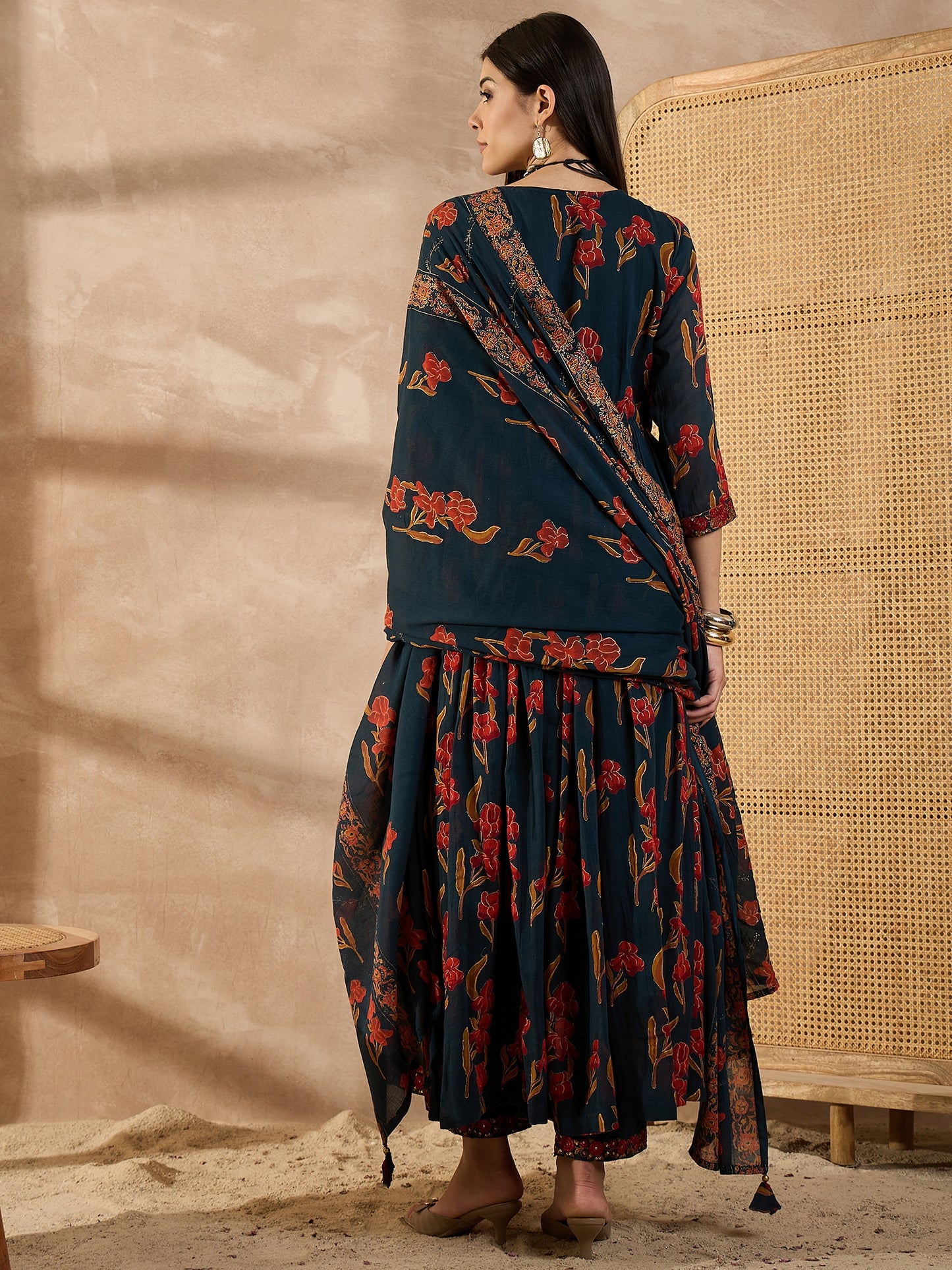 Women Anarkali Embroidered Kurta Set