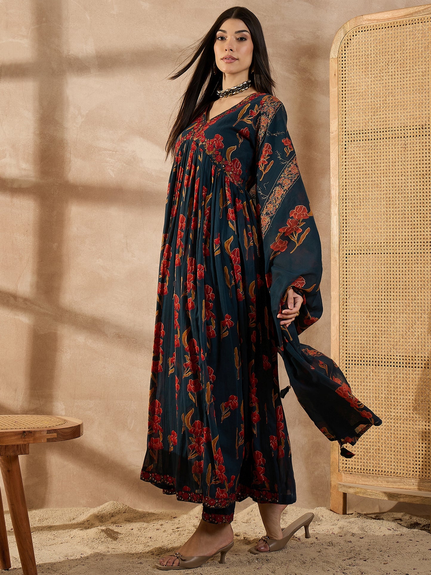 Women Anarkali Embroidered Kurta Set