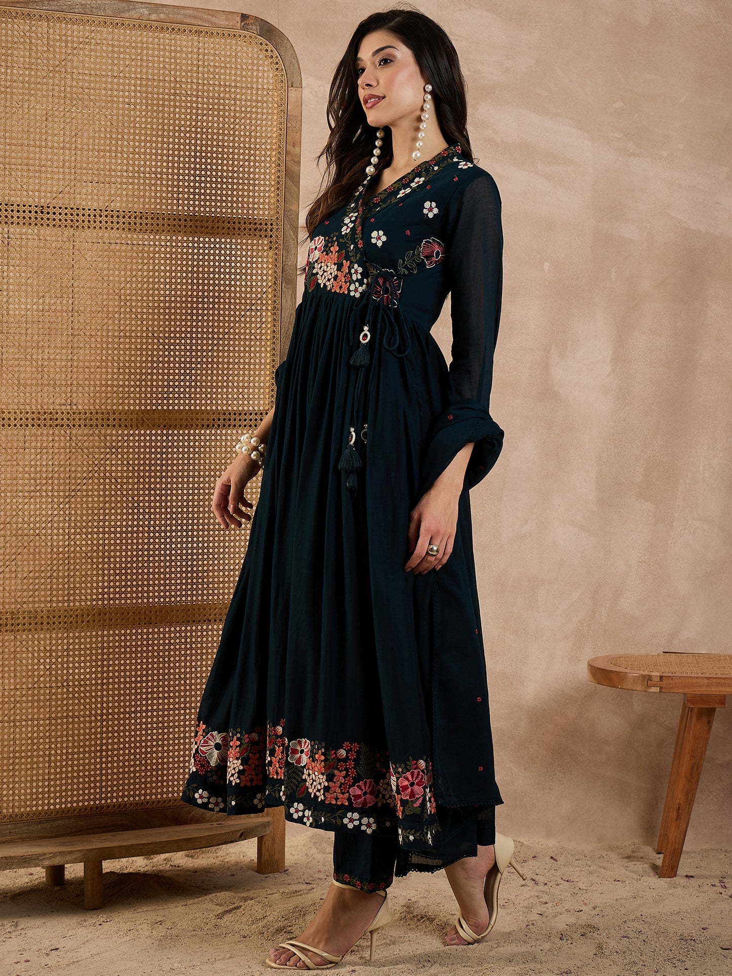 Floral Embroidered V-Neck Thread Work Anarkali Kurta With Trouser & Dupatta