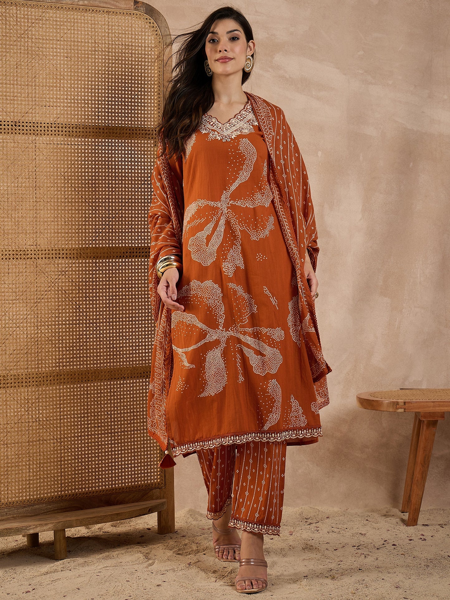Women Ethnic Motifs Printed Cotton Kurta with Trousers & Dupatta