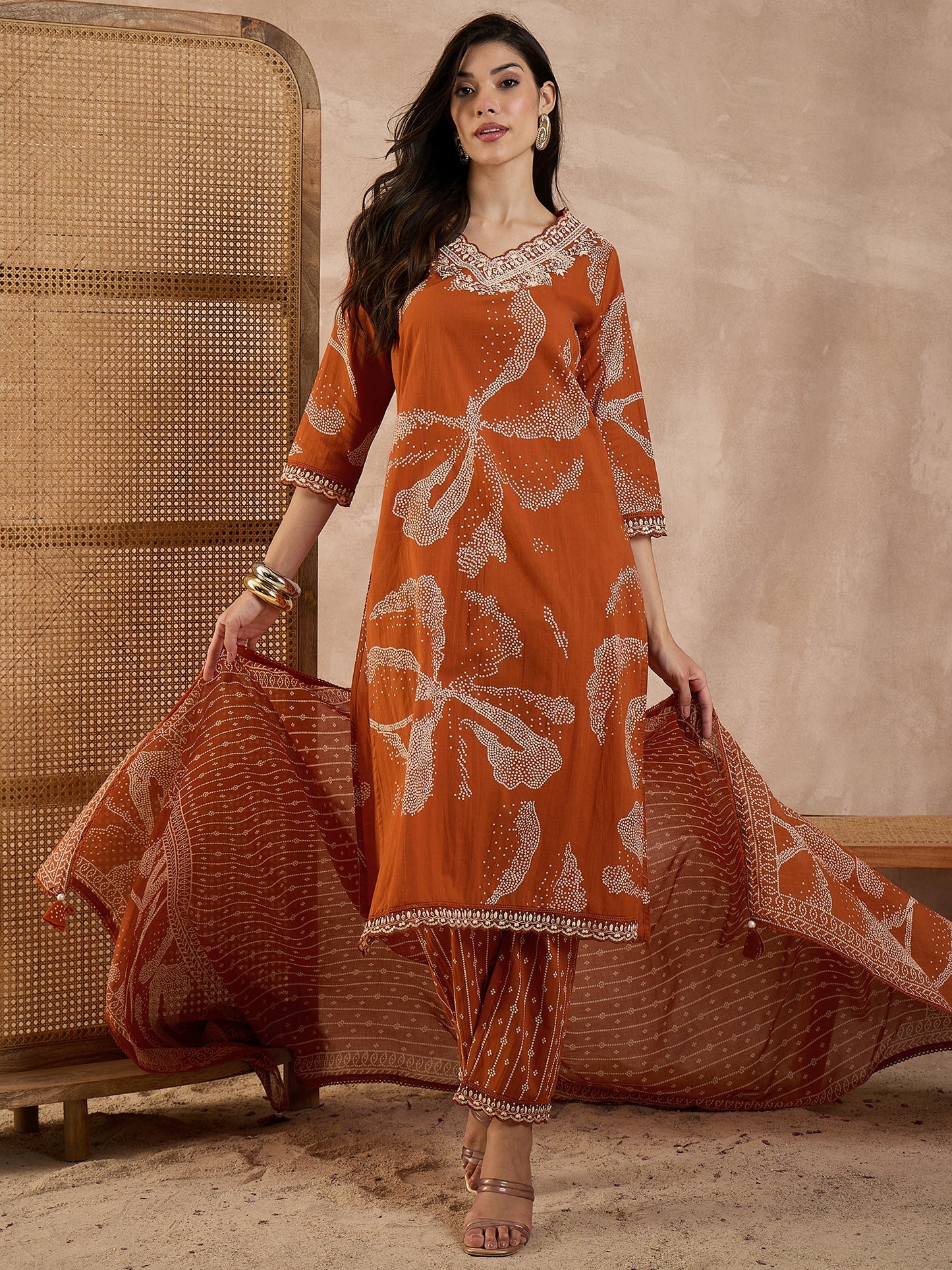 Women Ethnic Motifs Printed Cotton Kurta with Trousers & Dupatta