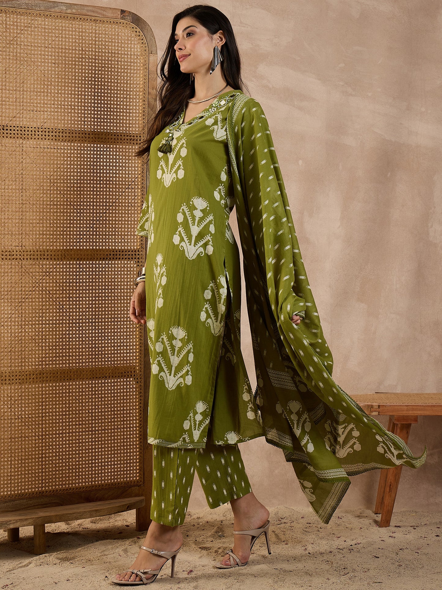 Floral Printed Regular Mirror Work Pure Cotton Kurta With Trousers & Dupatta