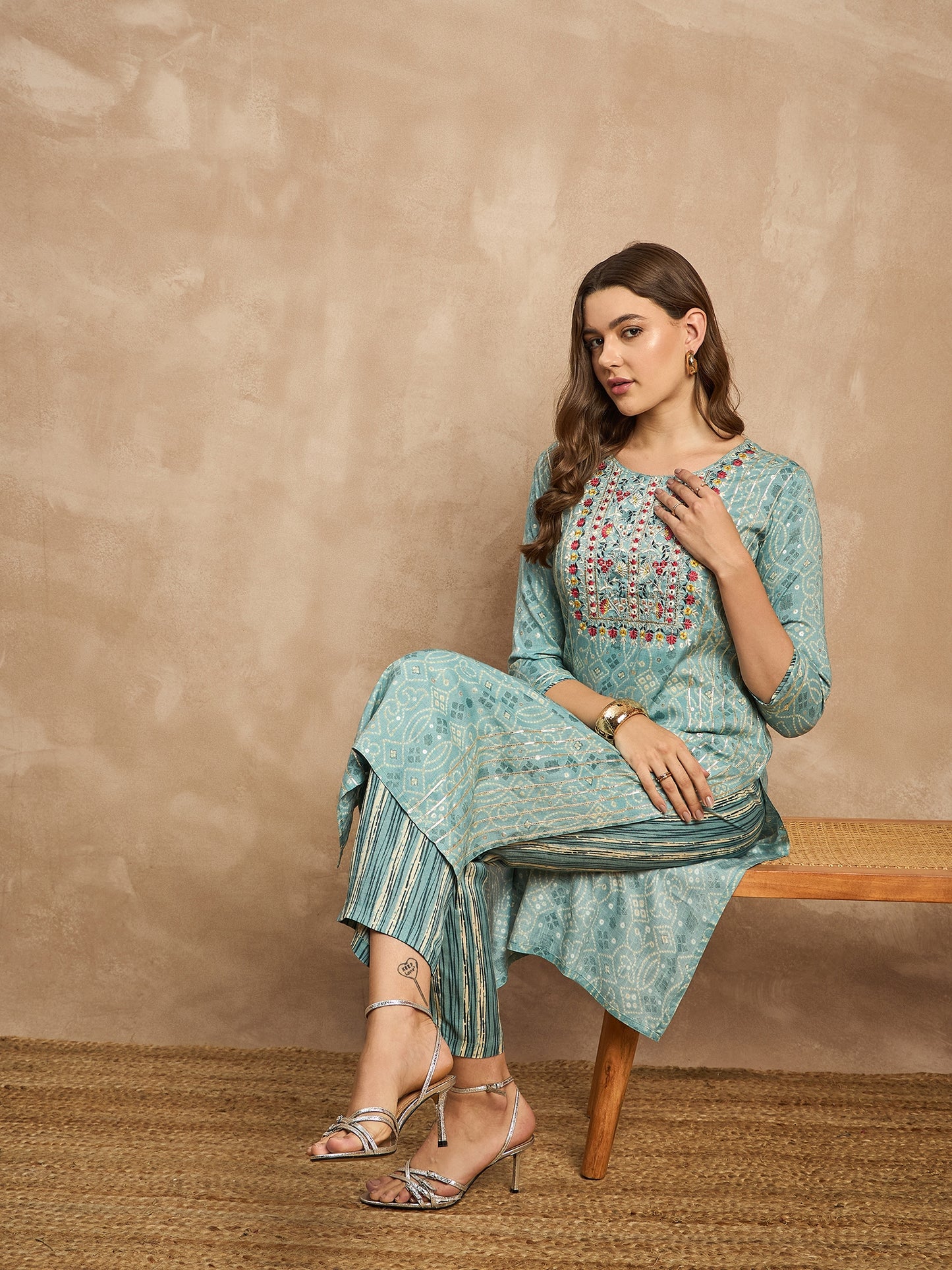 Women Bandhani Printed Regular Thread Work Kurta with Trousers
