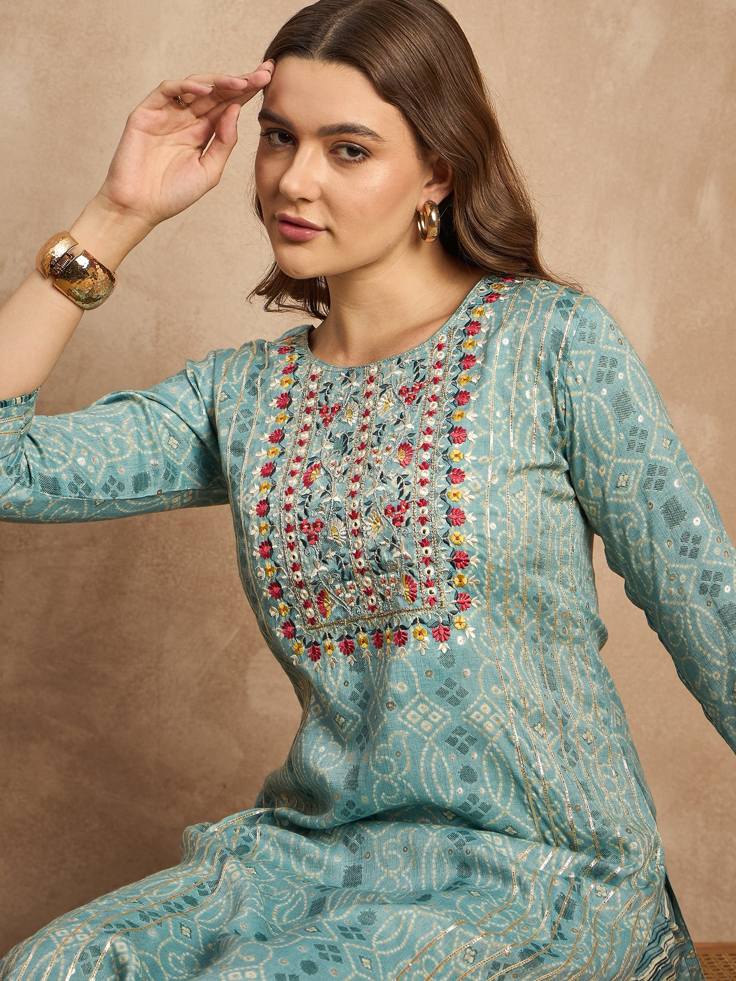 Women Bandhani Printed Regular Thread Work Kurta with Trousers
