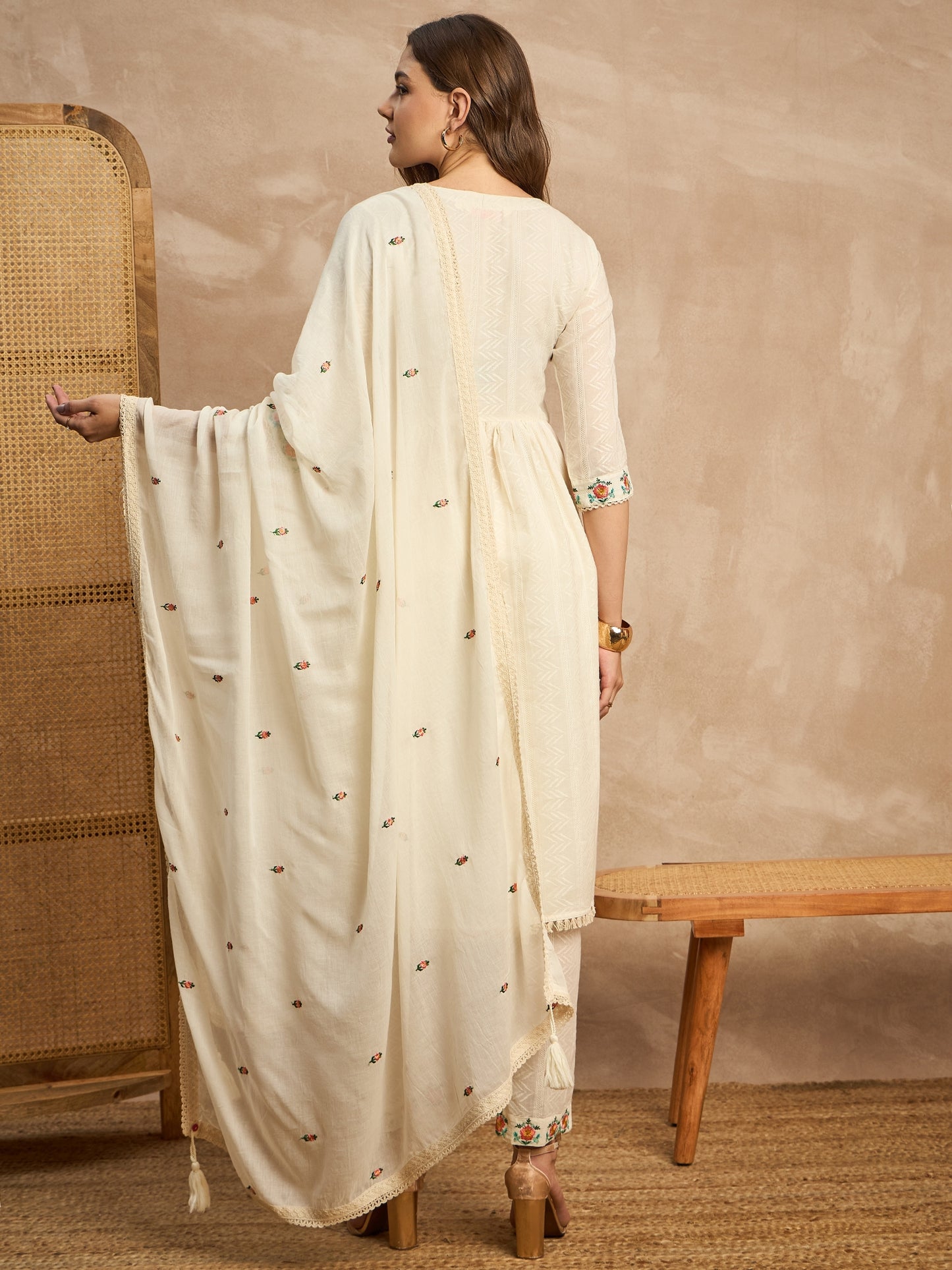 Women Ethnic Motifs Embroidered Regular Thread Work Kurta with Trousers & With Dupatta