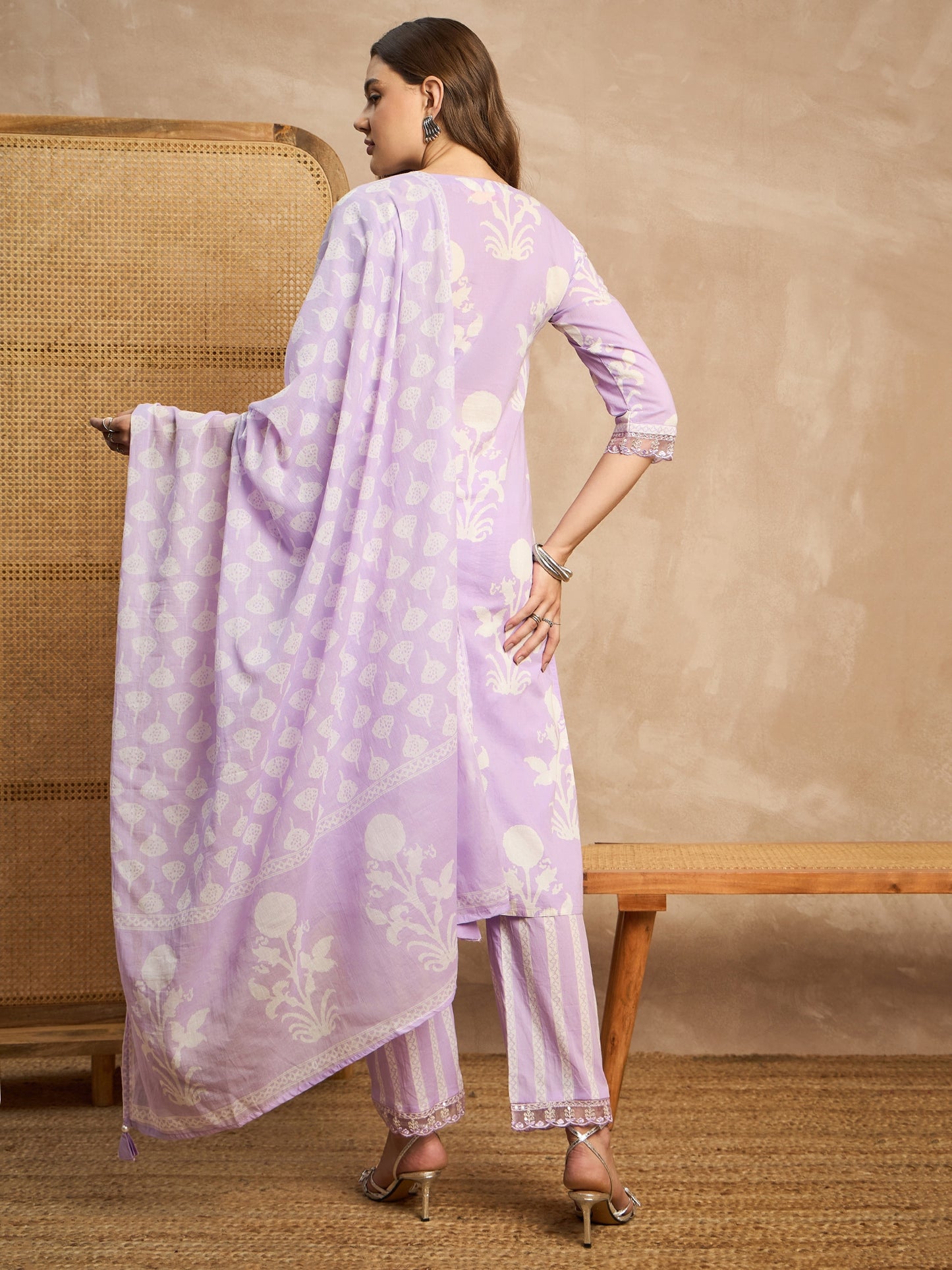 Women Floral Printed Sequinned Pure Cotton Straight Kurta with Trousers & Dupatta