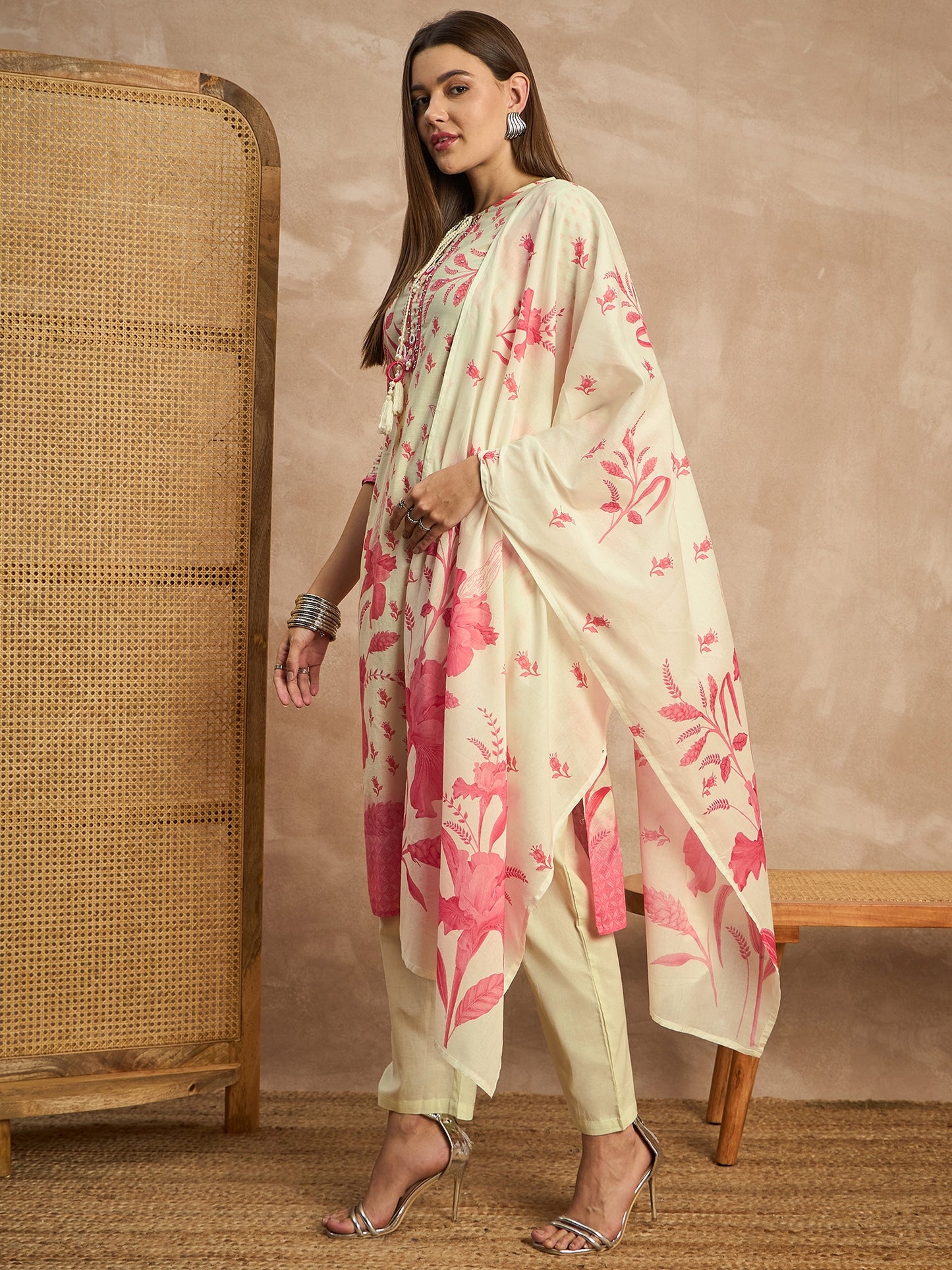Women Floral Printed Beads and Stones Pure Cotton Kurta with Trousers & Dupatta