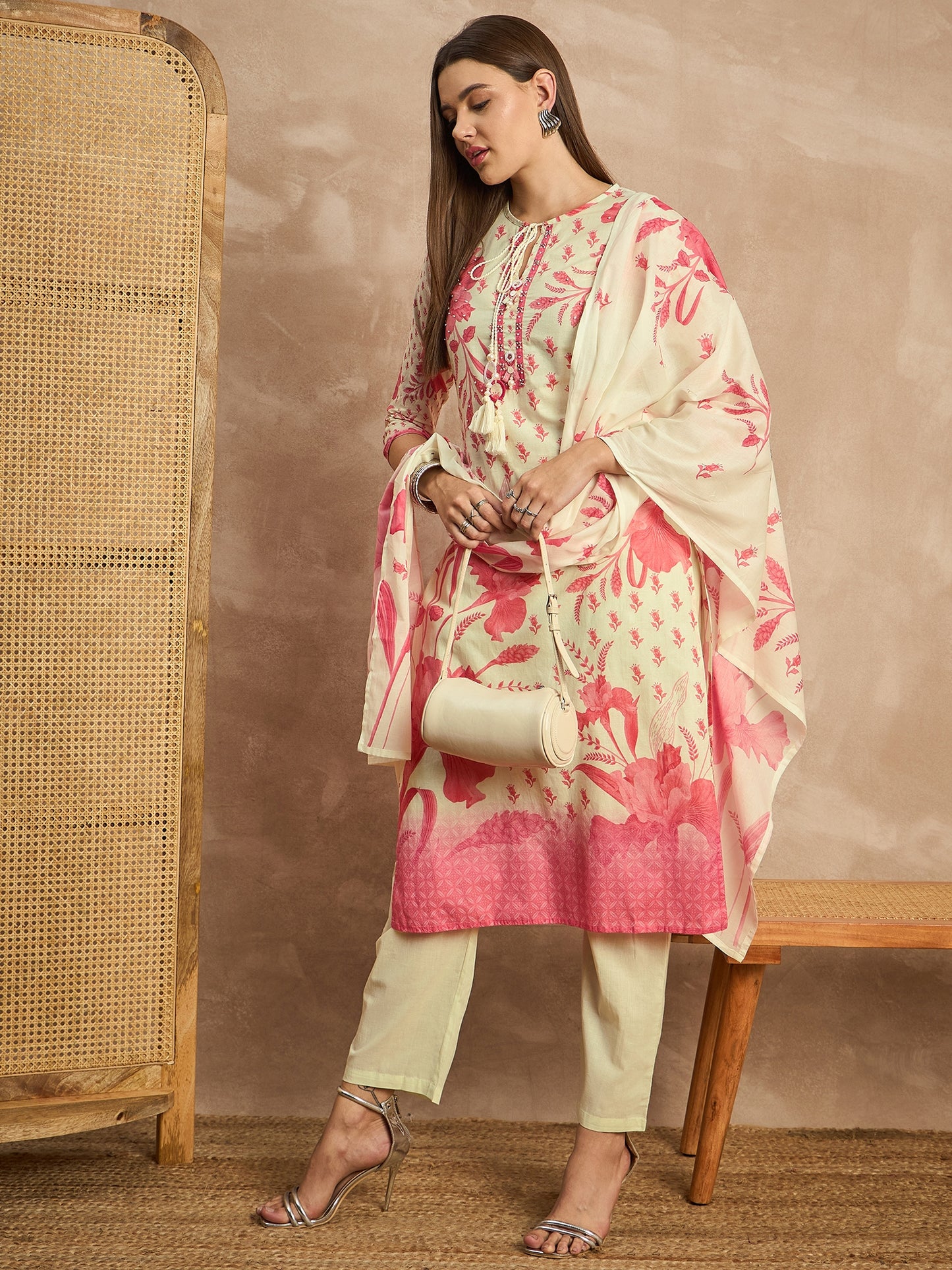 Women Floral Printed Beads and Stones Pure Cotton Kurta with Trousers & Dupatta
