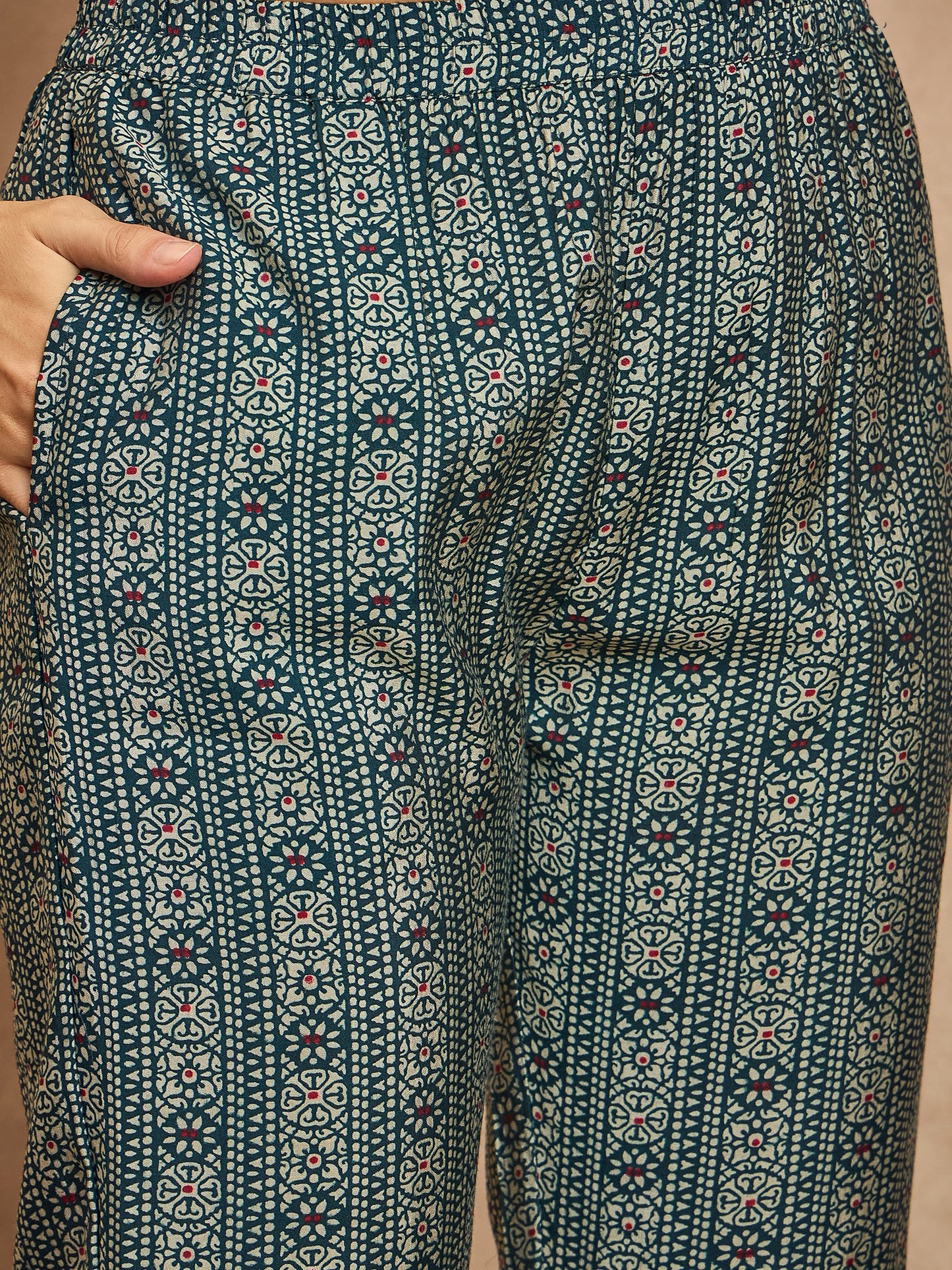 Women Ethnic Motifs Embroidered Pleated Thread Work Raw Silk Kurta with Trousers & With Dupatta