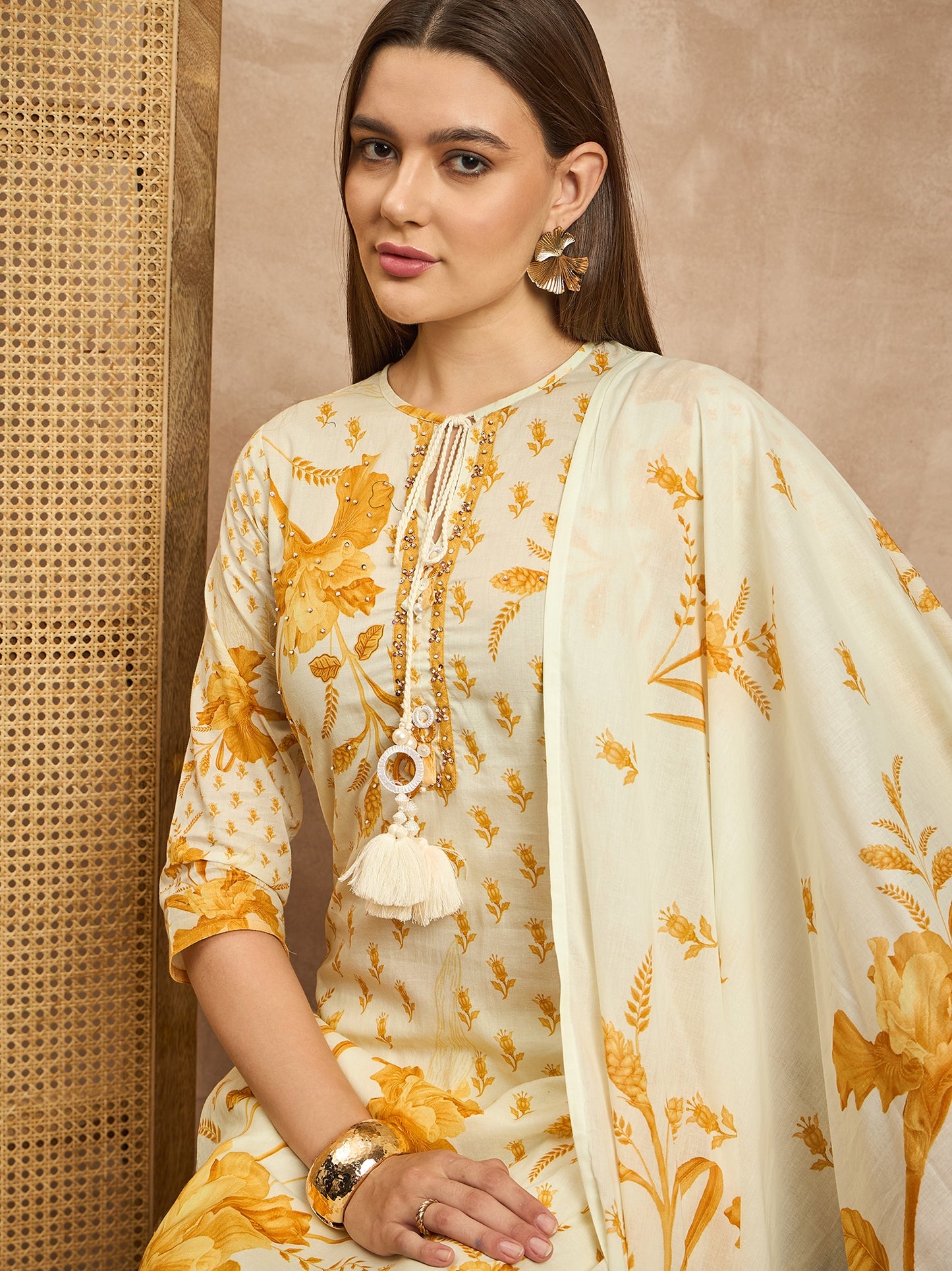Women Floral Printed Beads and Stones Pure Cotton Kurta with Trousers & Dupatta