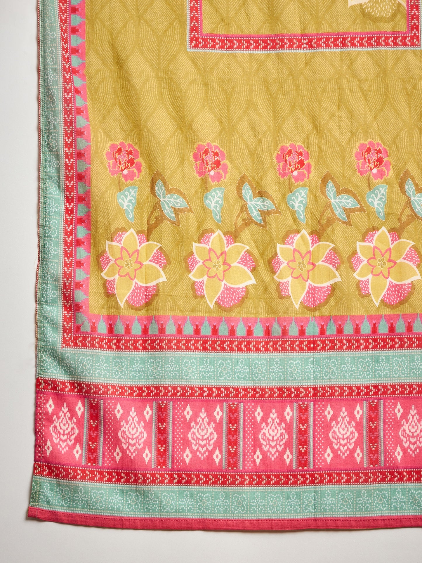 Women Floral Printed Beads and Stones Pure Cotton Kurta with Trousers & Dupatta