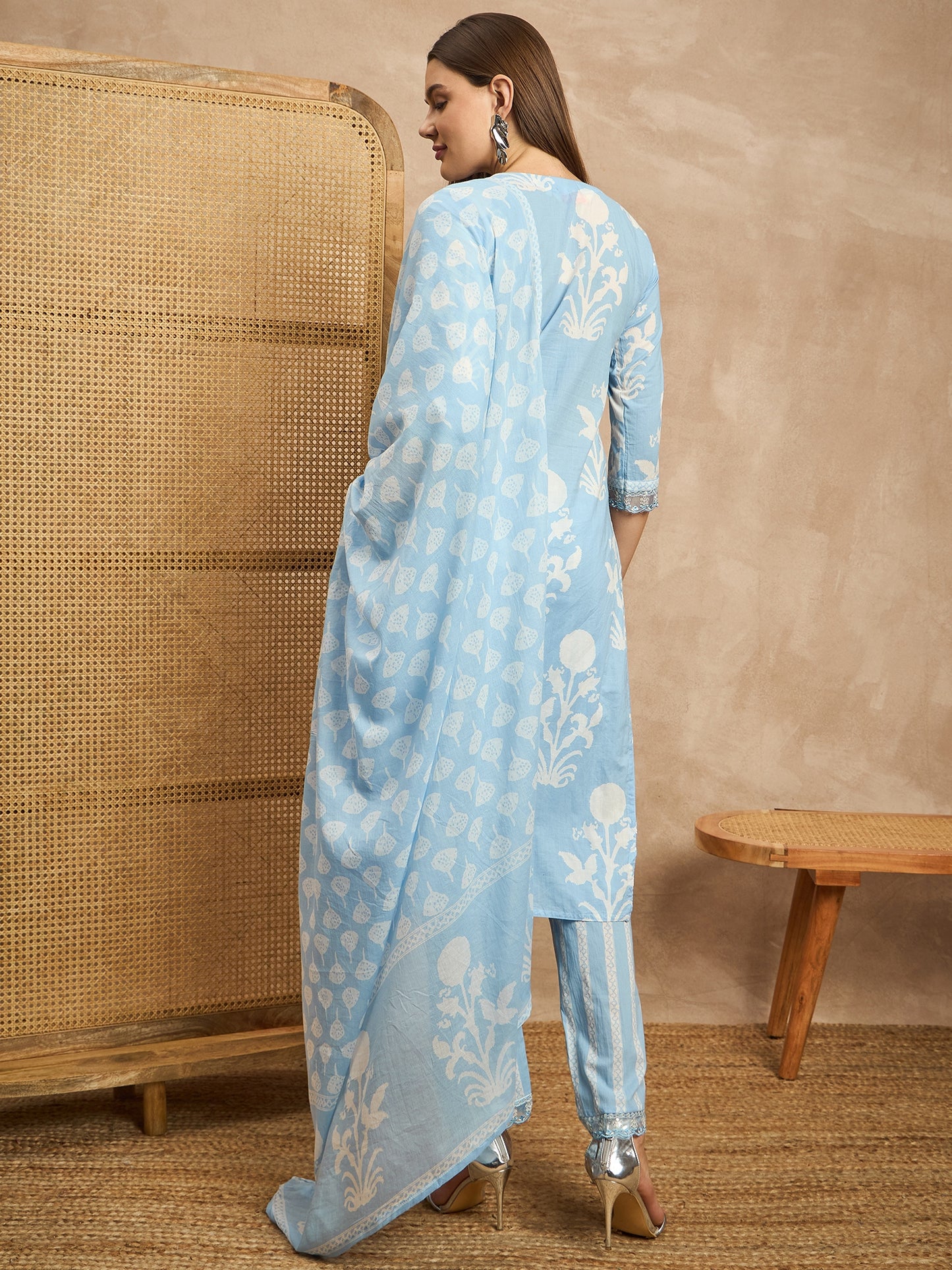 Women Floral Printed Sequinned Pure Cotton Straight Kurta with Trousers & Dupatta