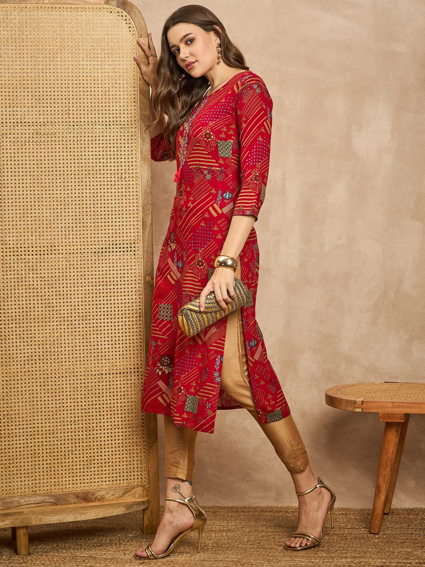 Floral Printed Beads and Stones Straight Kurta