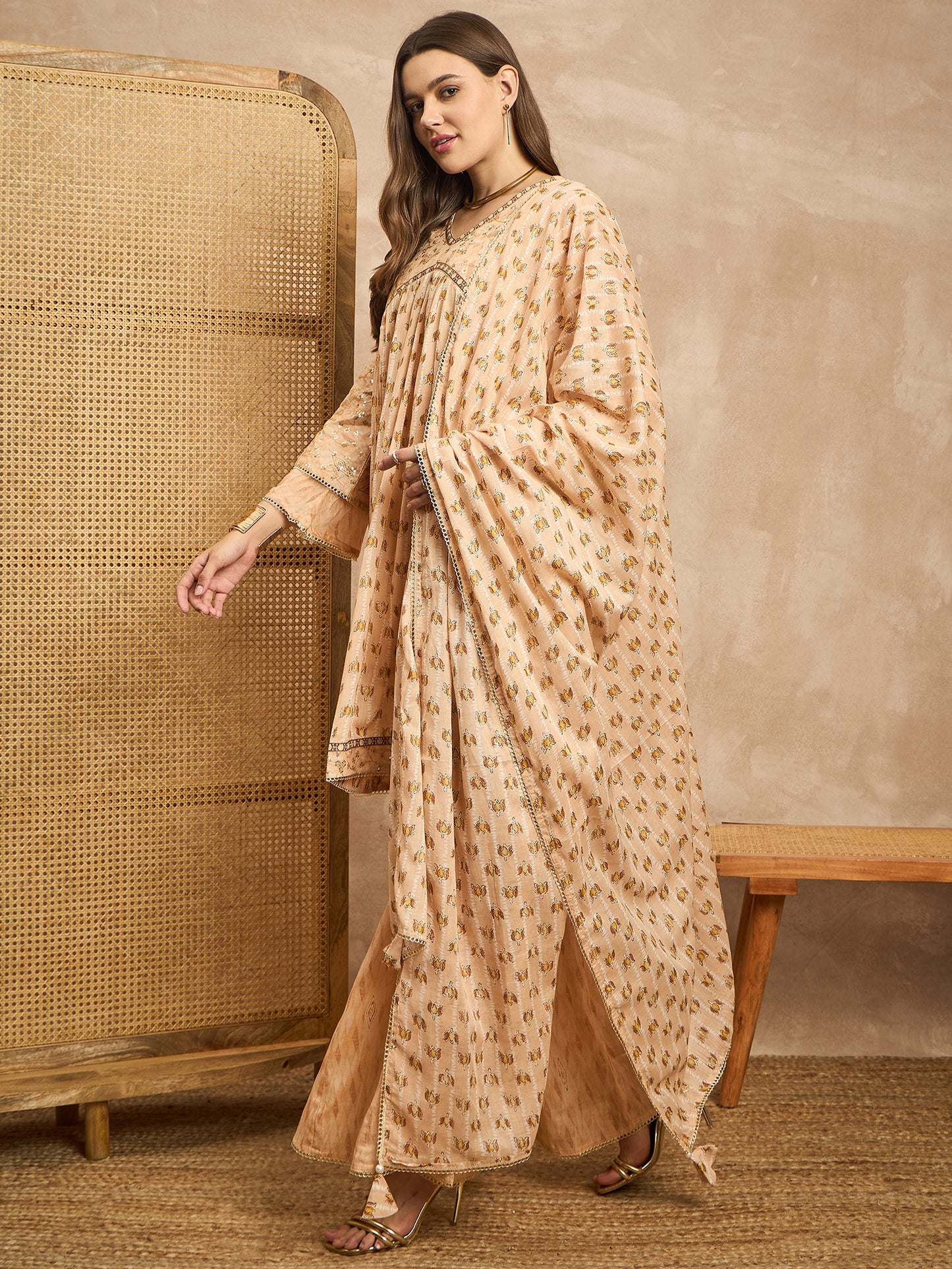 Women Floral Printed Empire Beads and Stones Kurta with Palazzos & With Dupatta