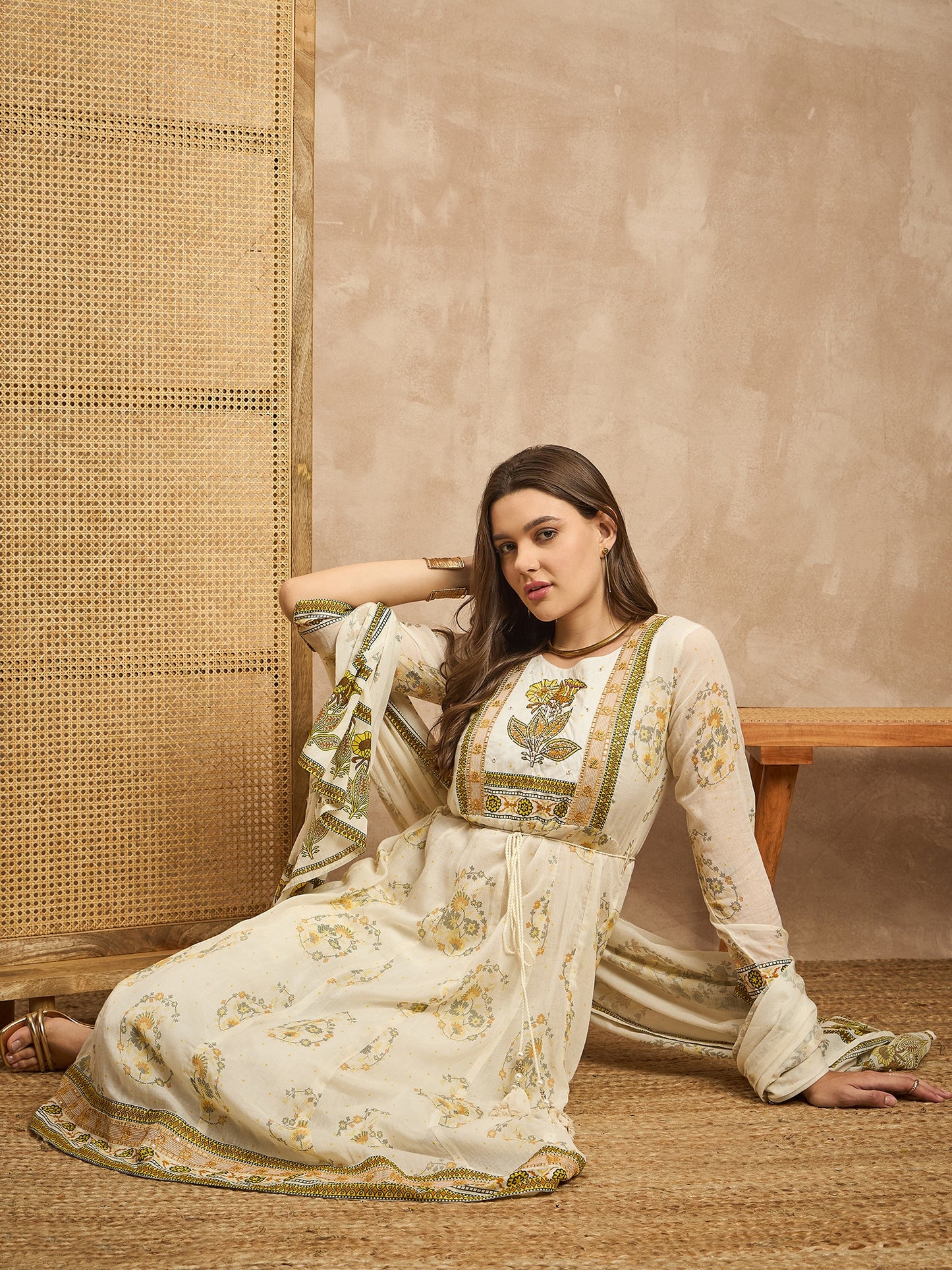 Women Floral Printed Regular Sequinned Kurta with Trousers & With Dupatta