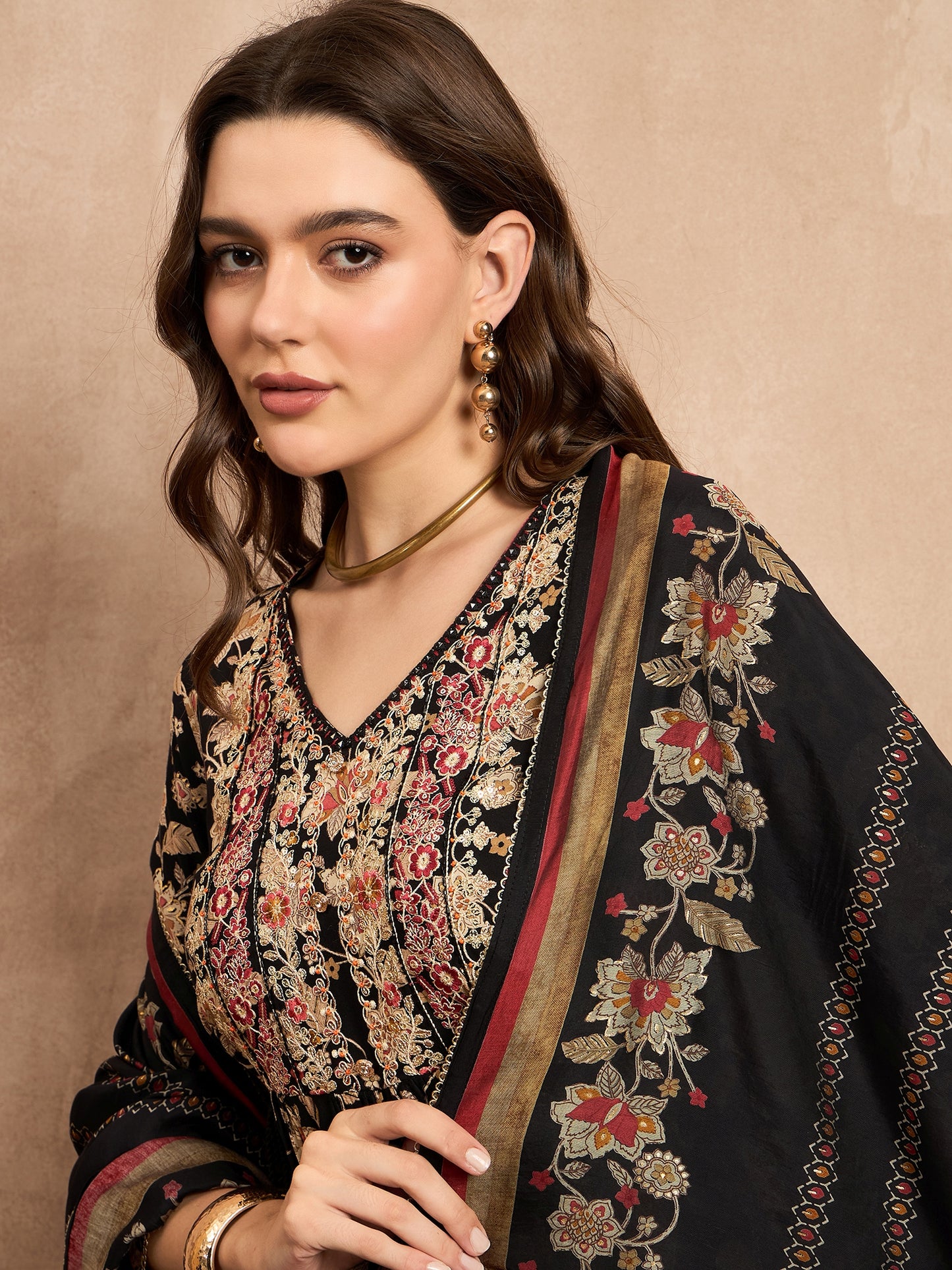Floral Printed V-Neck Thread Work Pleated A-Line Kurta With Trousers & Dupatta