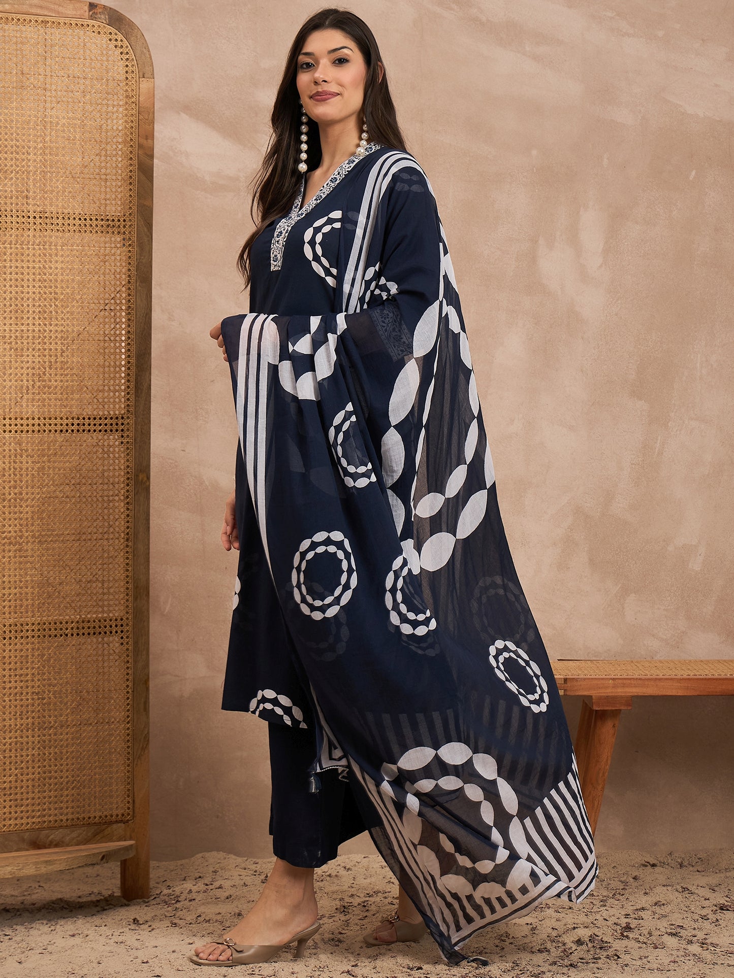 Geometric Printed V-Neck Sequinned Pure Cotton Kurta With Trousers & Dupatta