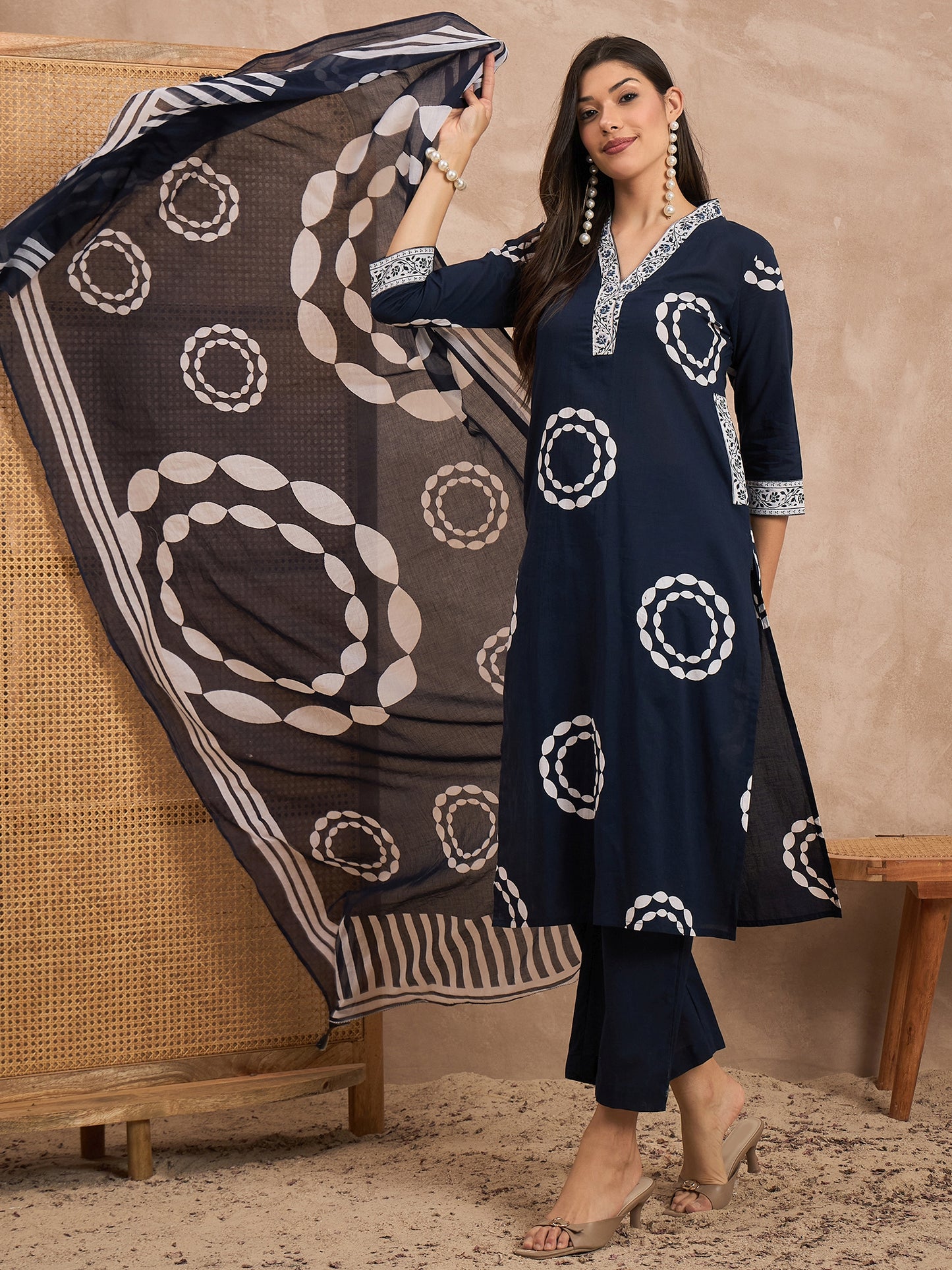 Geometric Printed V-Neck Sequinned Pure Cotton Kurta With Trousers & Dupatta