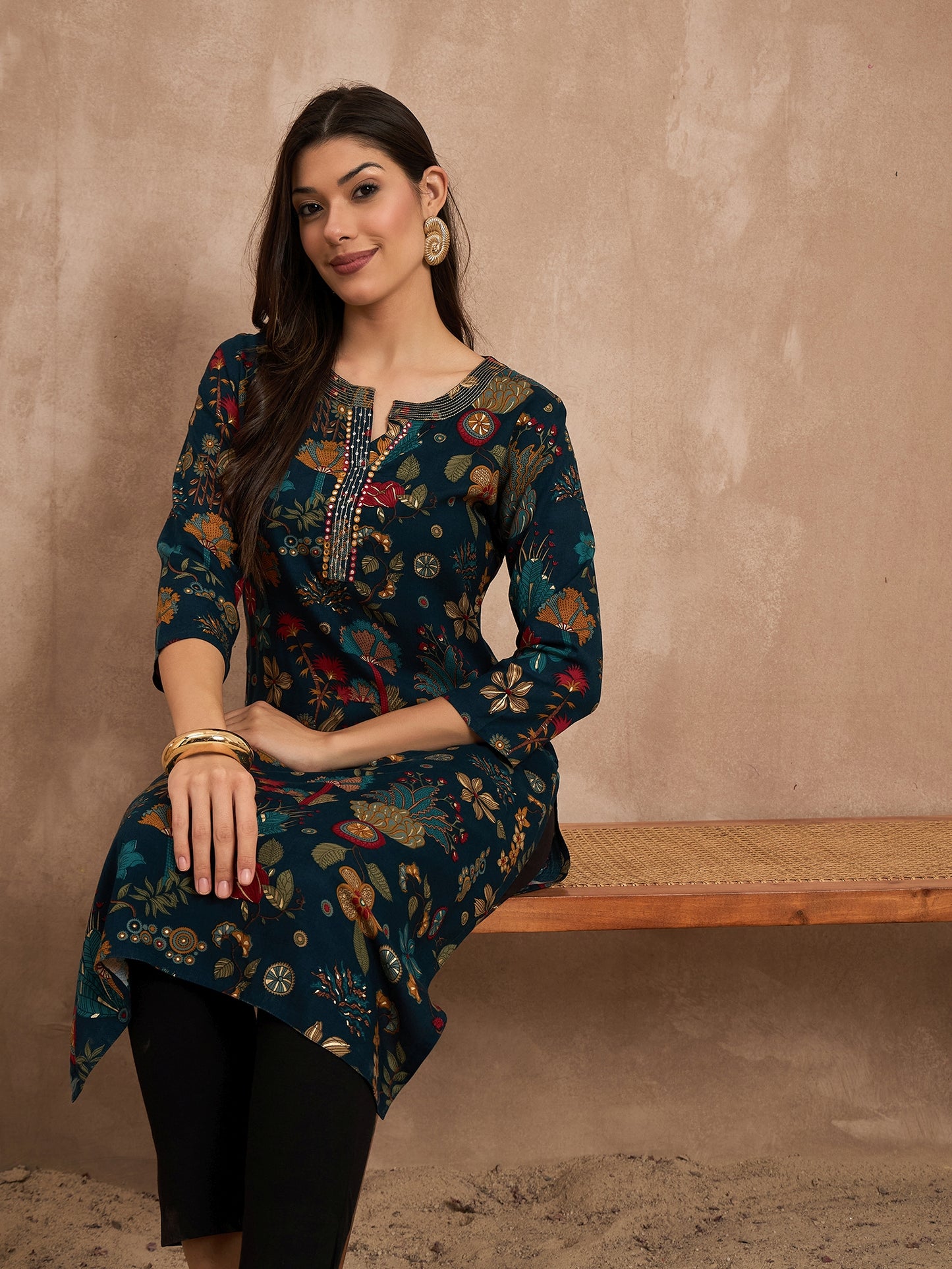 Women Floral Printed Beads and Stones Straight Kurta