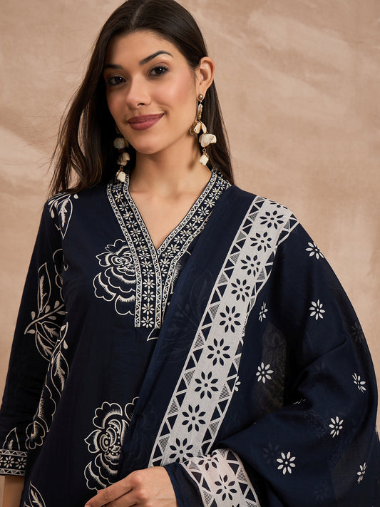 Women Floral Printed Cotton Kurta with Palazzos & Dupatta