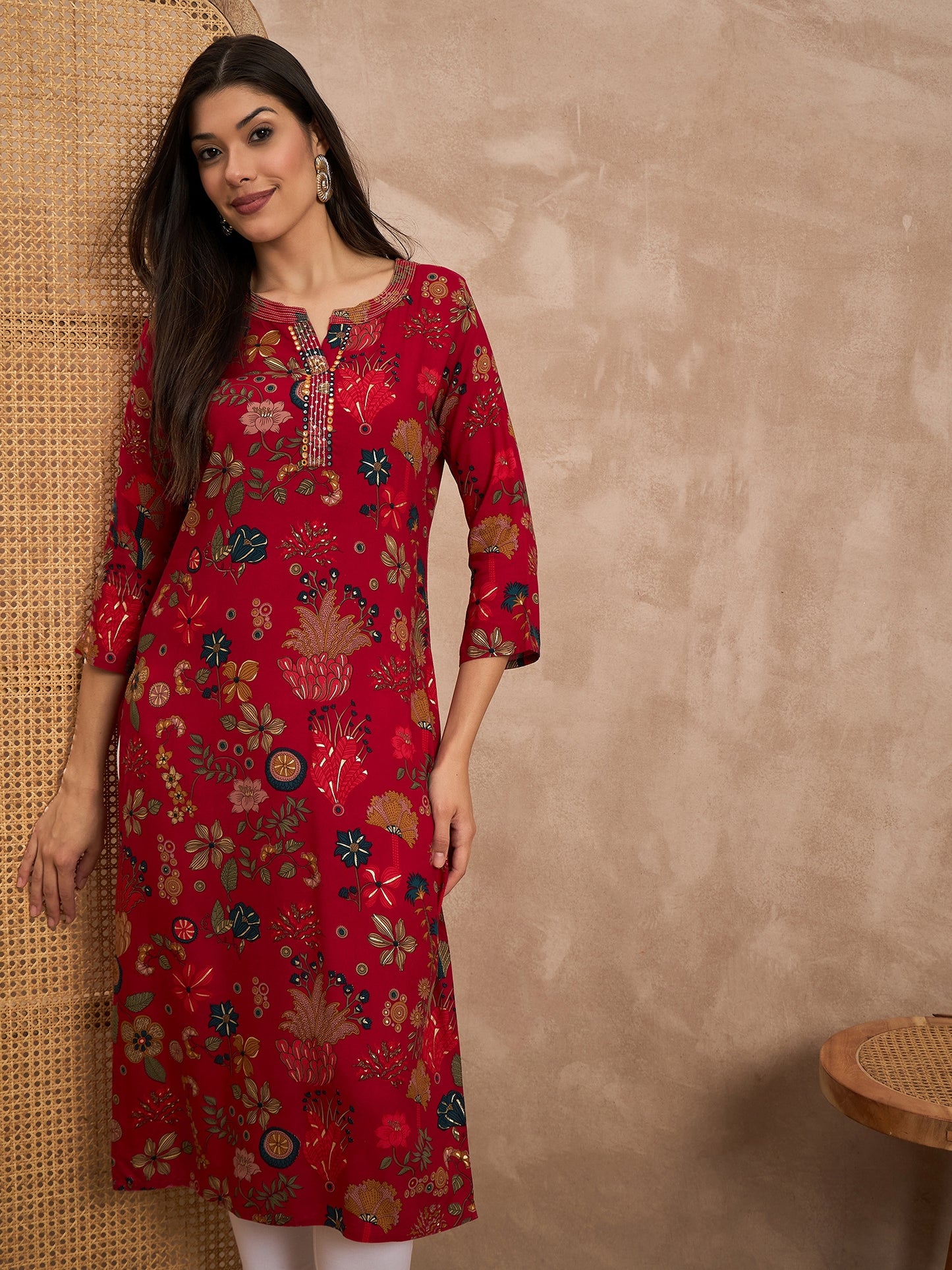 Women Floral Printed Beads and Stones Straight Kurta